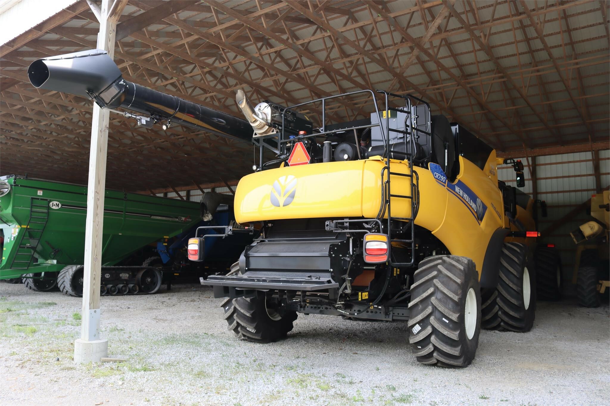  New Holland CR7.90 Combine