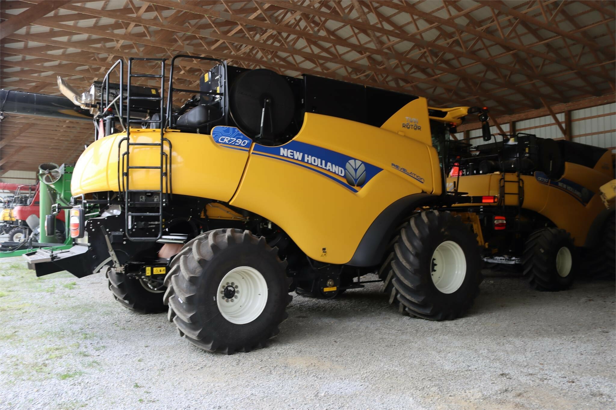  New Holland CR7.90 Combine