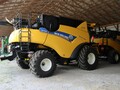  New Holland CR7.90 Combine