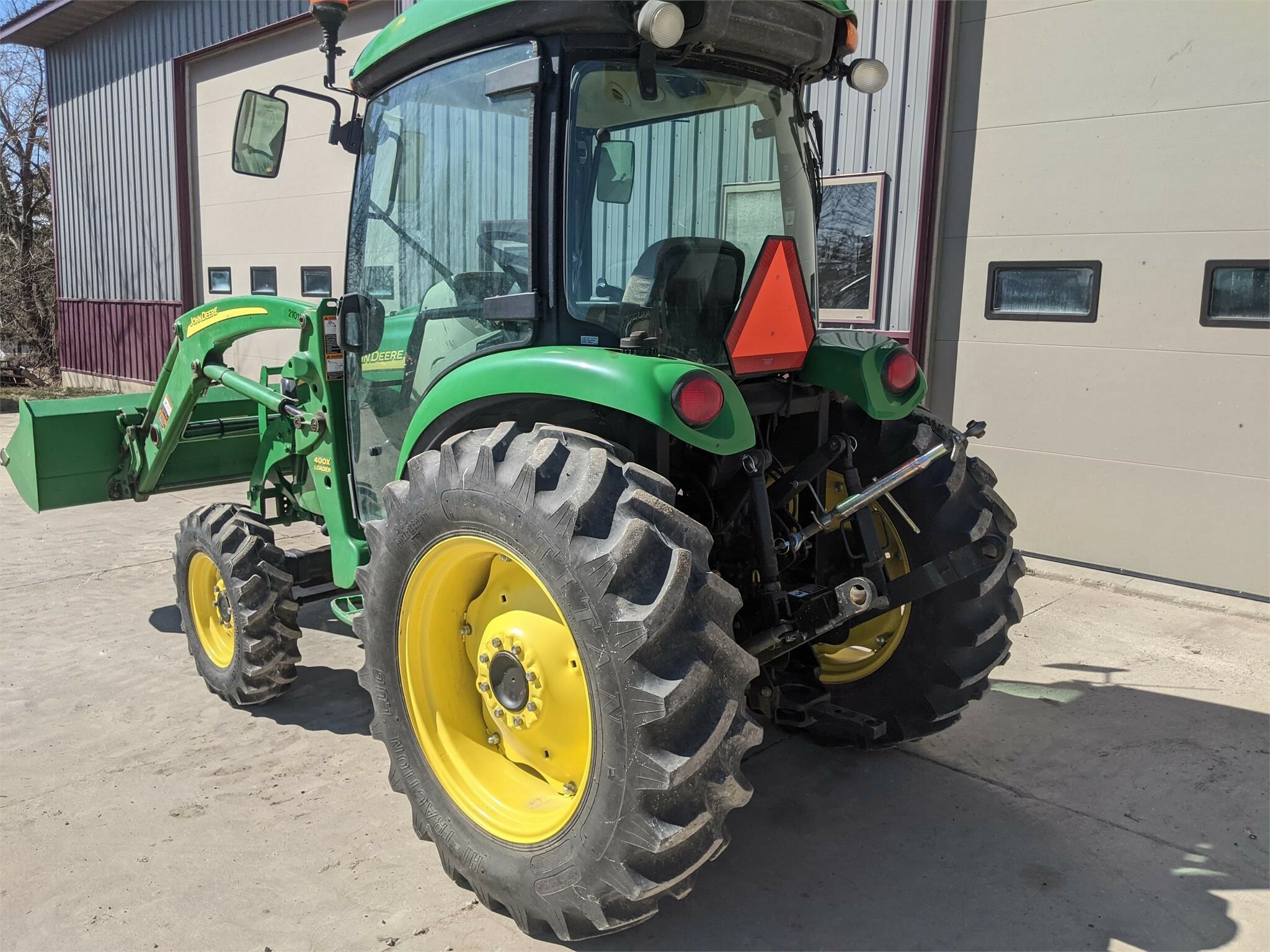 2011 John Deere 4320 Tractor
