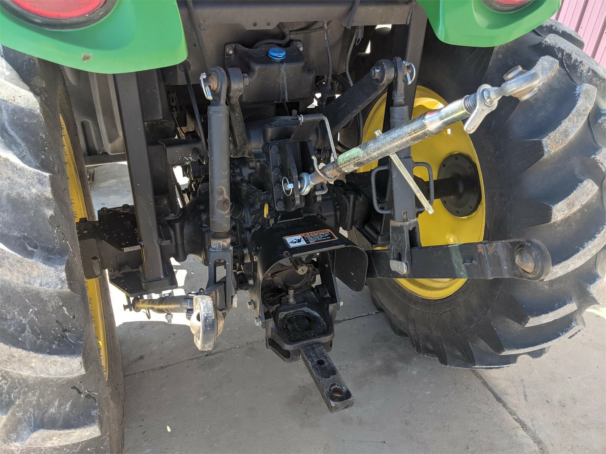 2011 John Deere 4320 Tractor