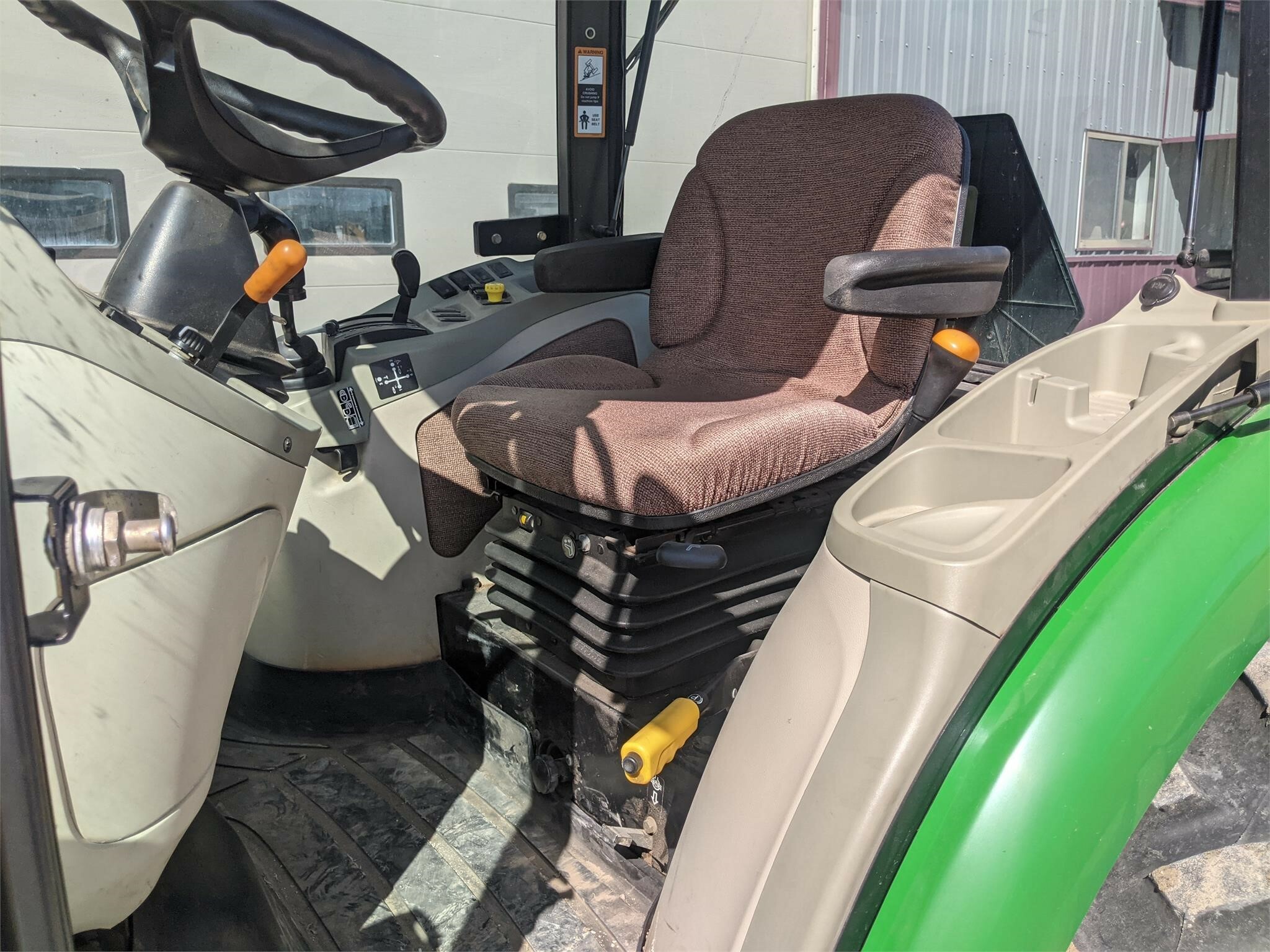 2011 John Deere 4320 Tractor