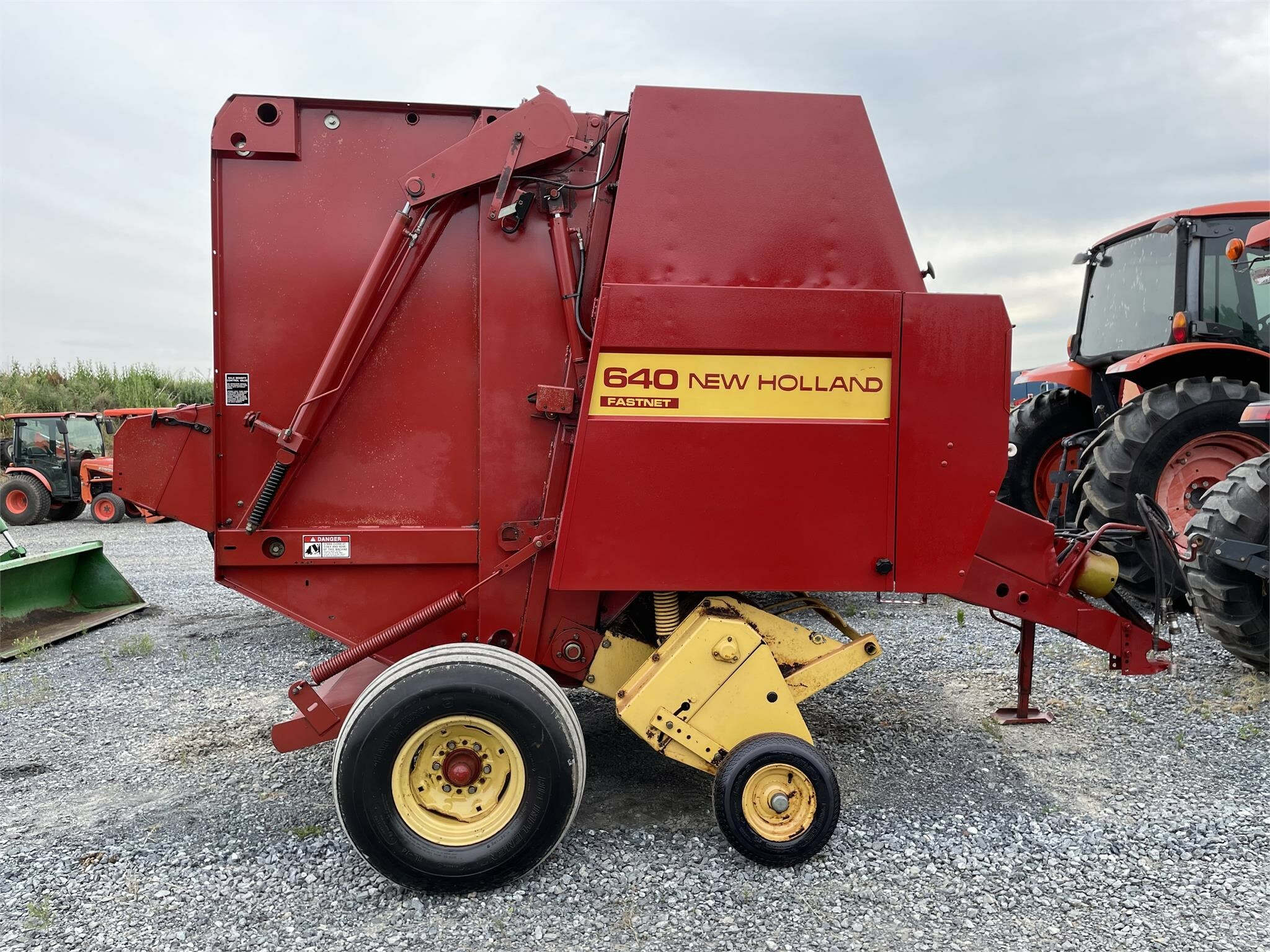 1993 New Holland 640 Round Baler 5,750 Machinery Pete