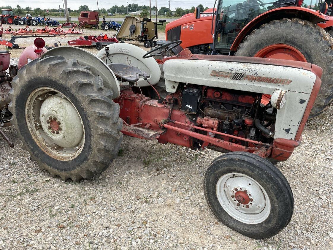  Ford 801 Tractor