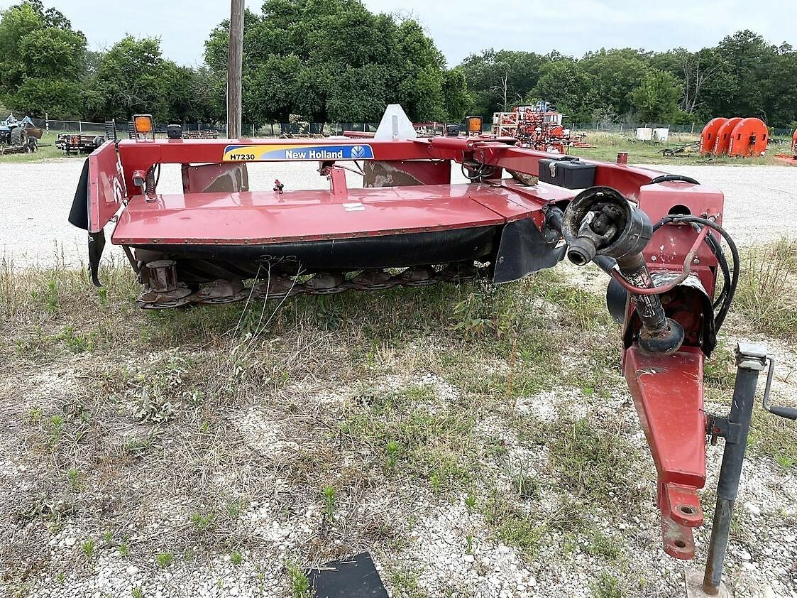 2011 New Holland H7230 Mower Conditioner