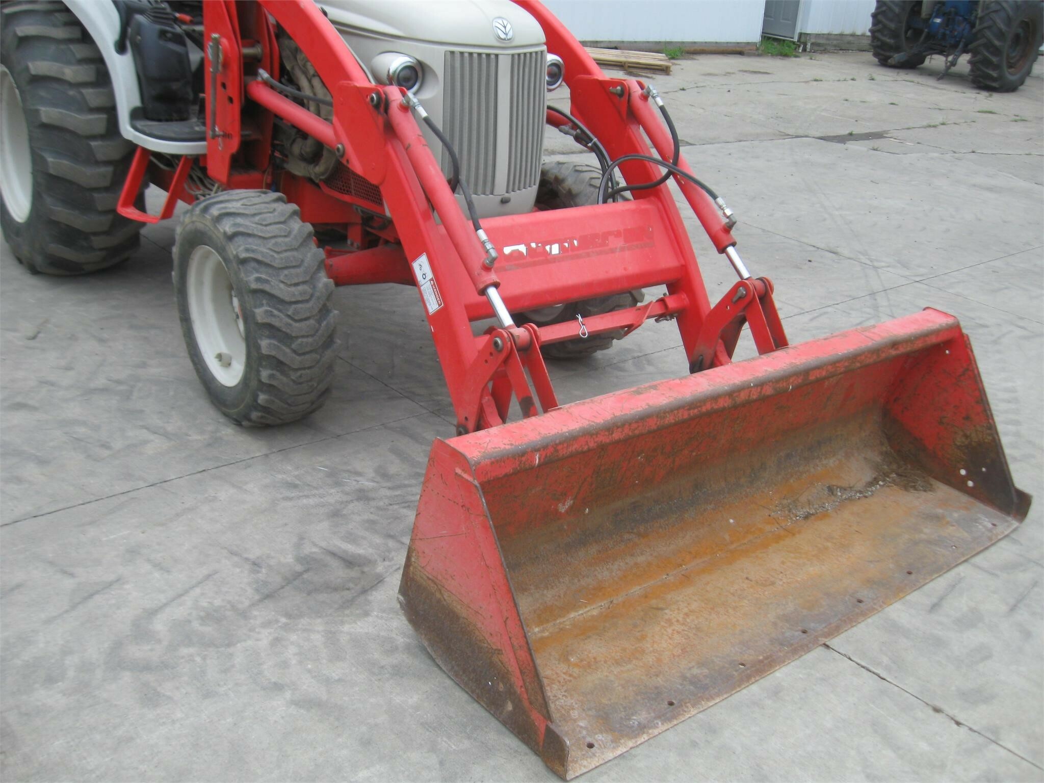 2009 New Holland Boomer 8N Tractor