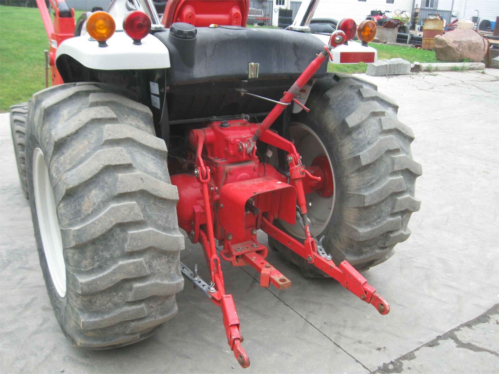 2009 New Holland Boomer 8N Tractor