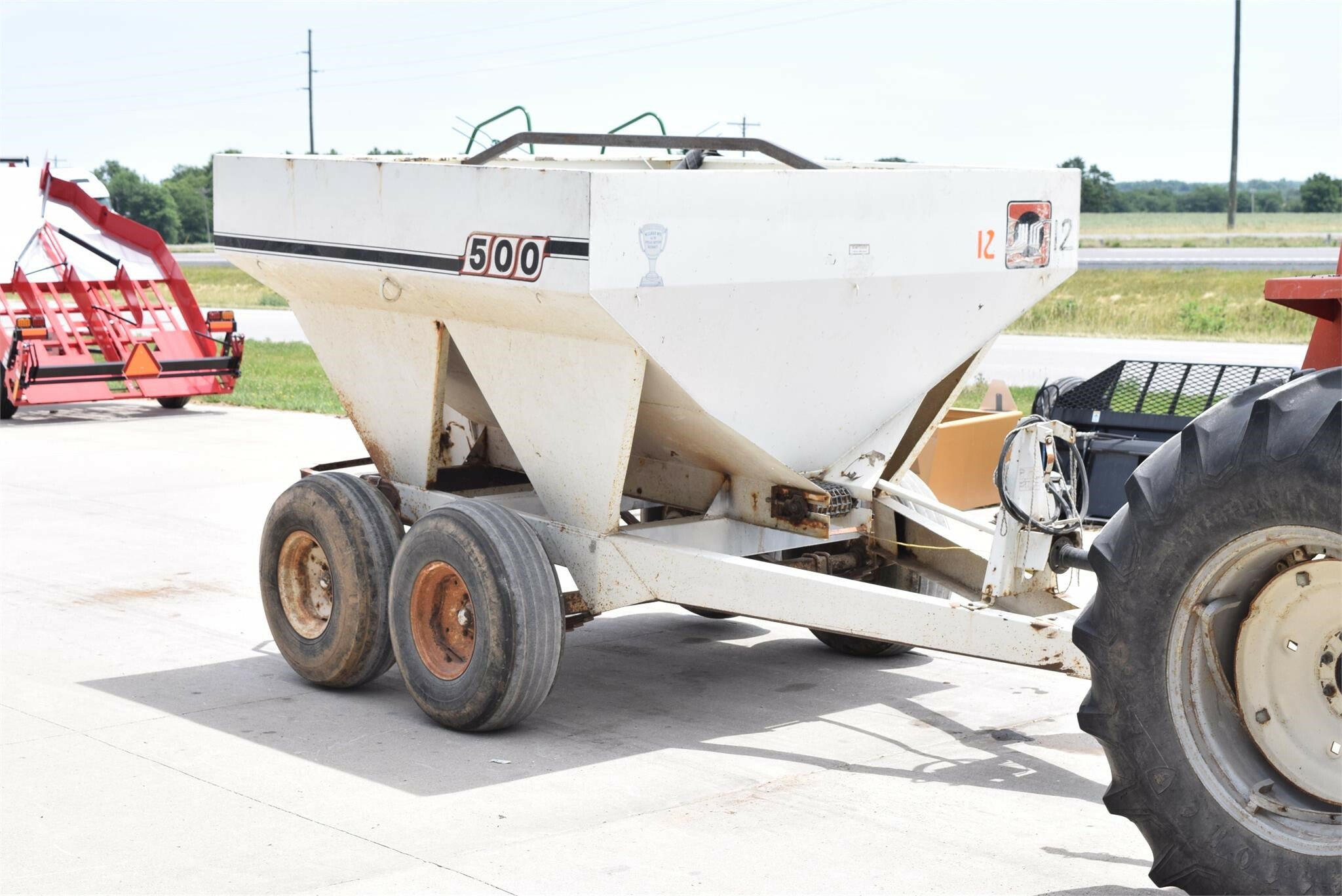 Willmar S500 PullType Fertilizer Spreader 4,250 Machinery Pete