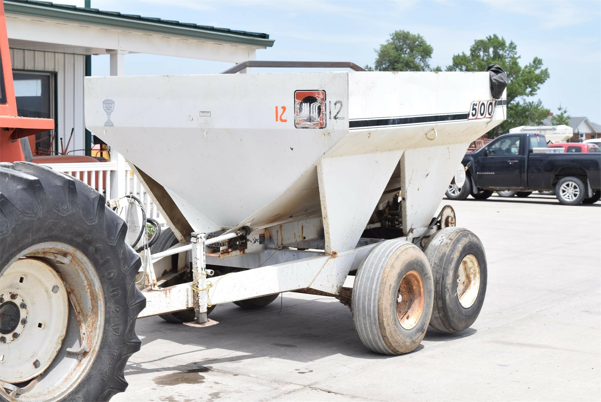 Willmar S500 PullType Fertilizer Spreader 4,250 Machinery Pete