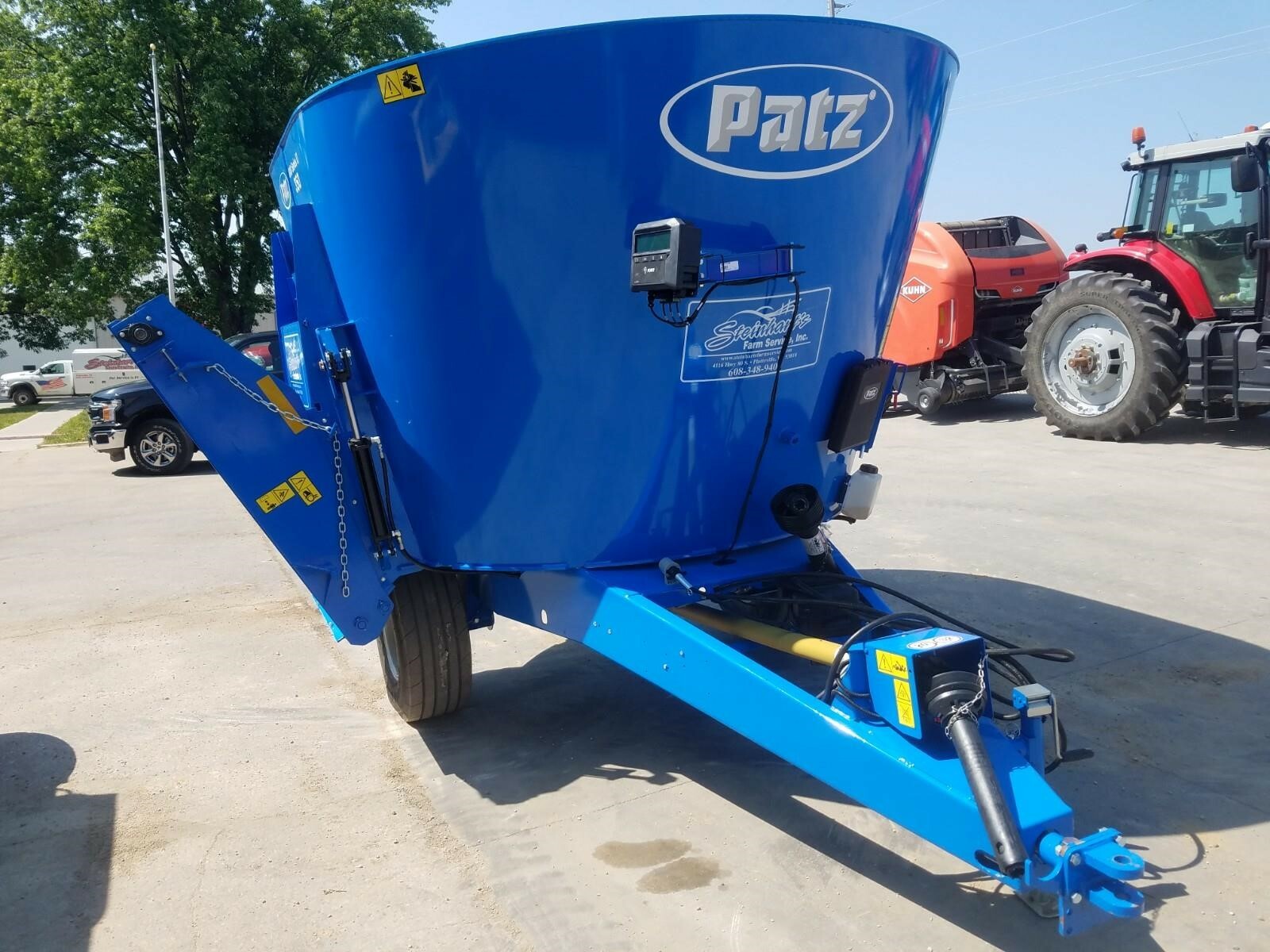  Patz 800 SERIES II 350 Feed Wagon