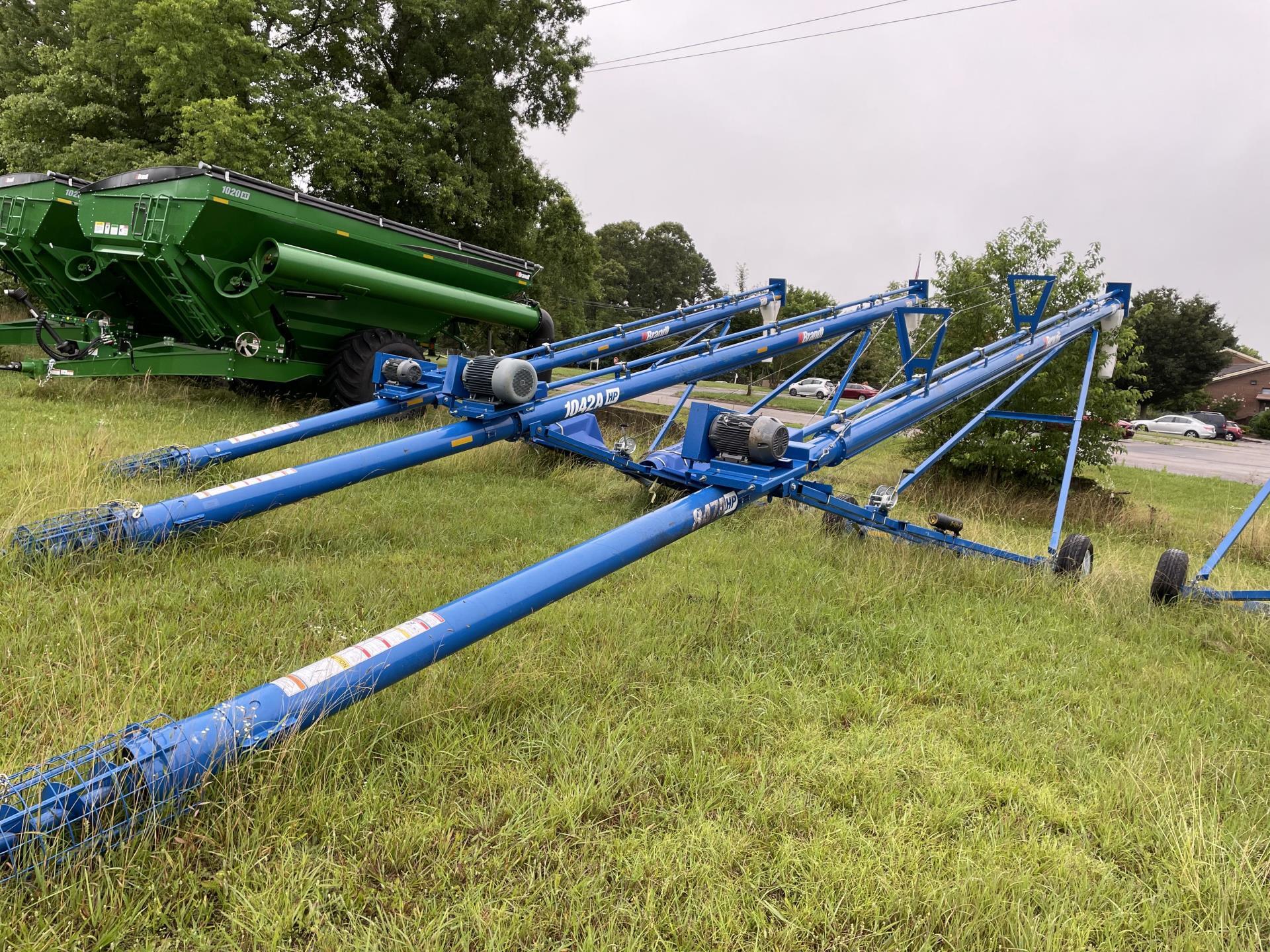  Brandt 847 Augers and Conveyor