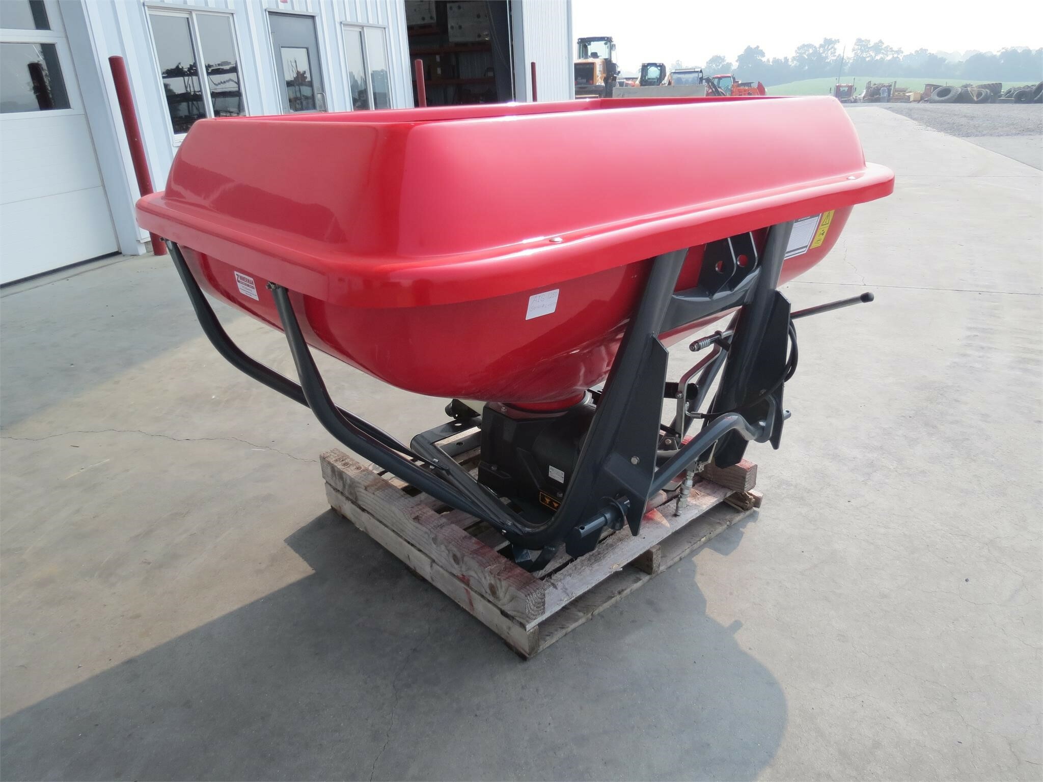 2025 BMC AIG1250 Pull-Type Fertilizer Spreader