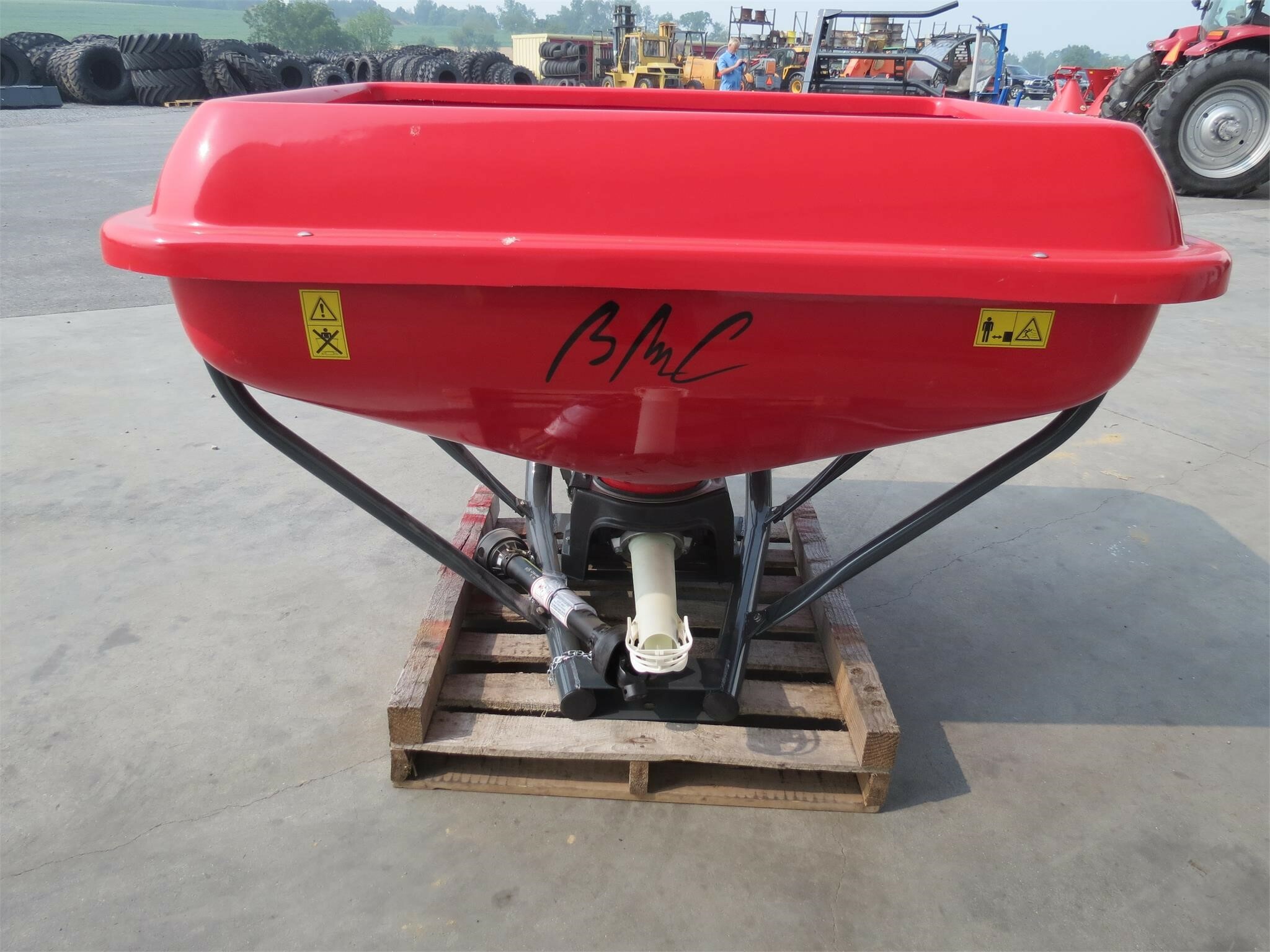 2025 BMC AIG1250 Pull-Type Fertilizer Spreader