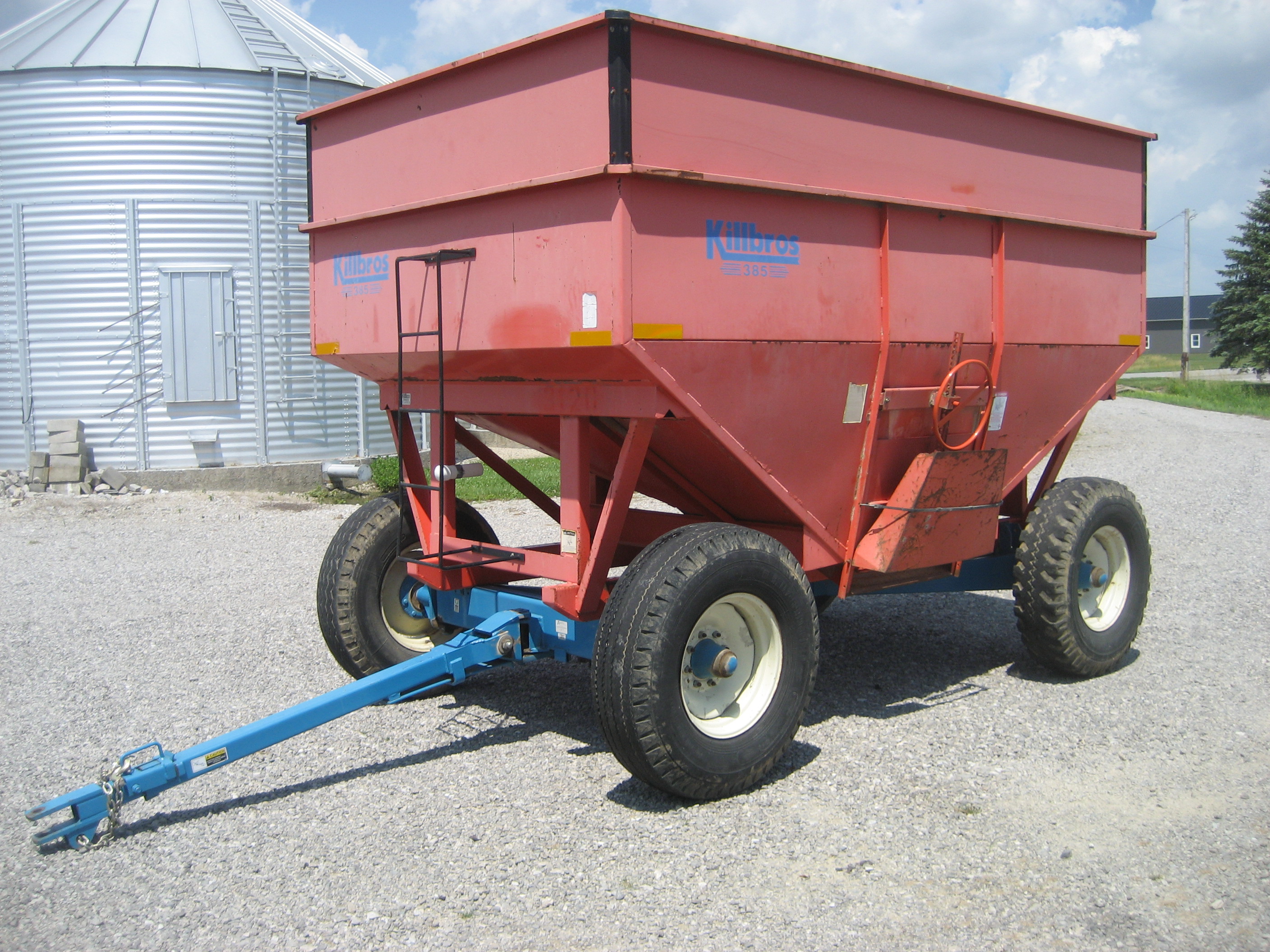Killbros 385 Gravity Wagon 4,800 Machinery Pete