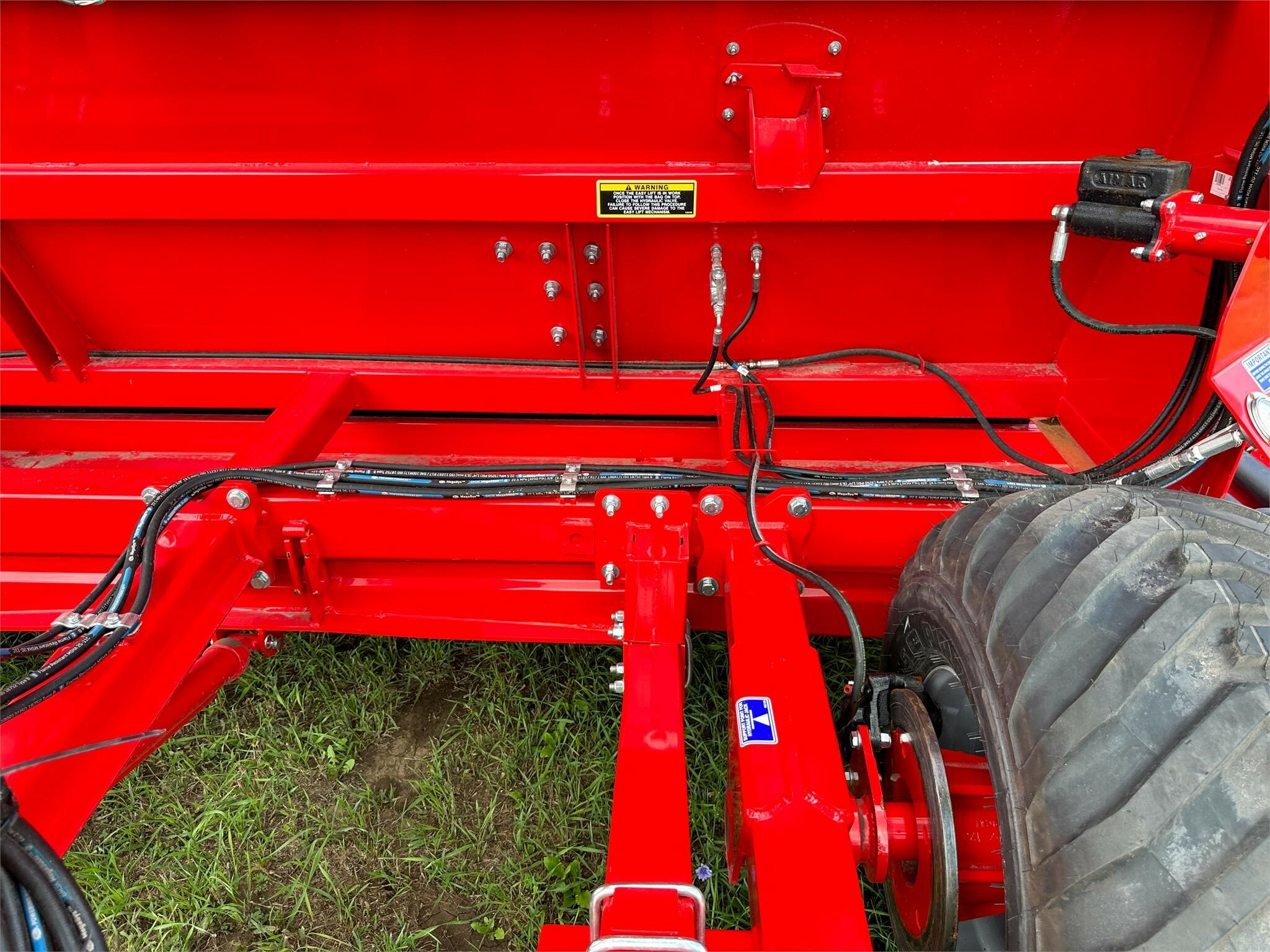 2026 Akron GTT5010 Grain Bagger