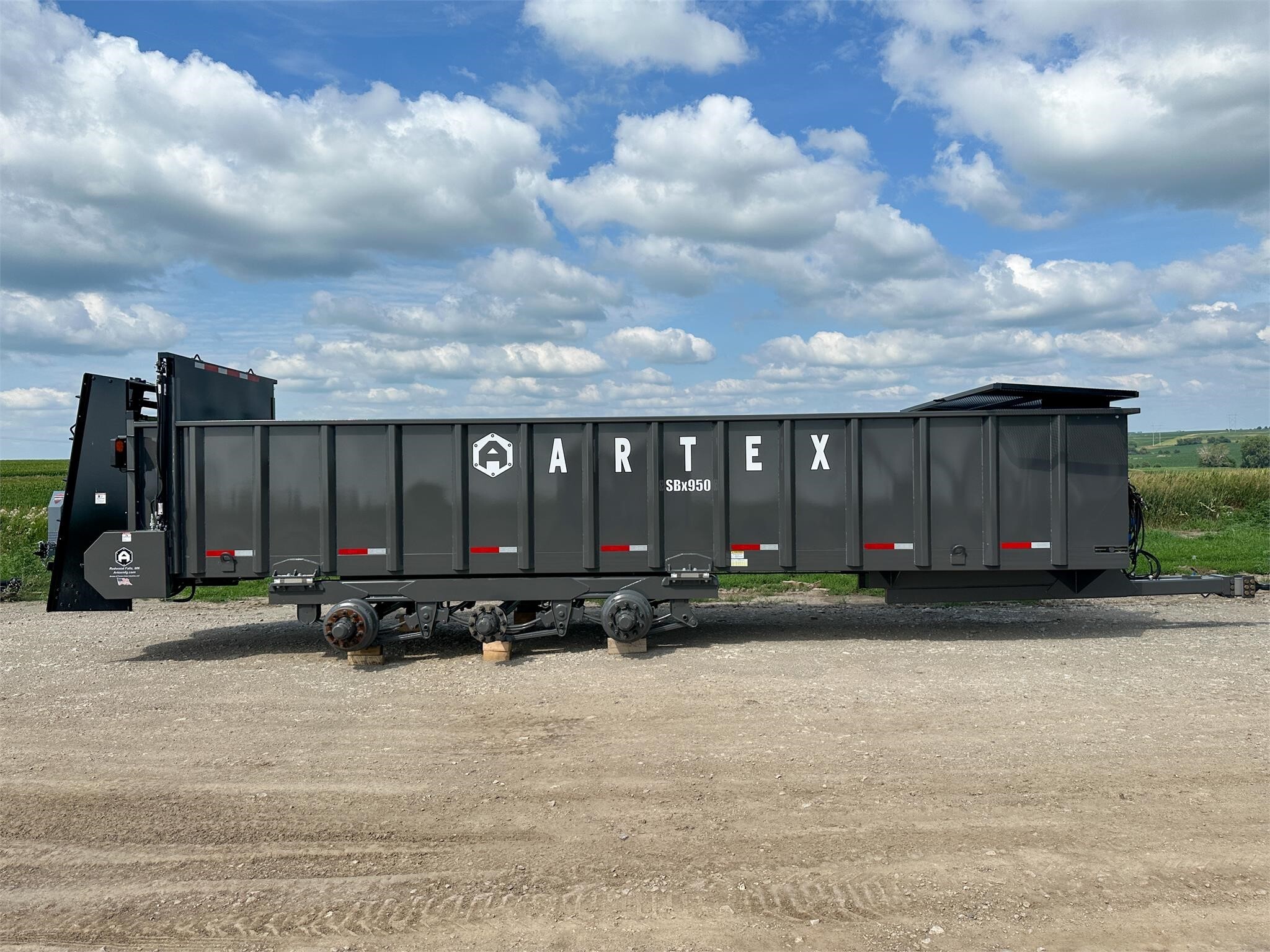 2025 Artex SBX950 Manure Spreader