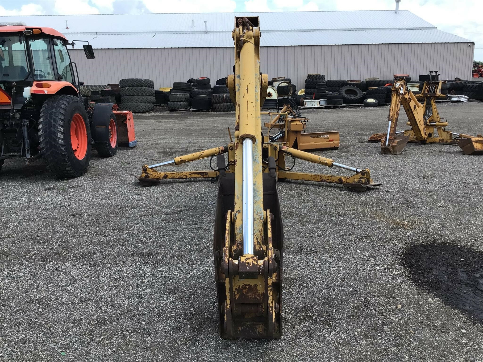 Ford 755 Backhoe