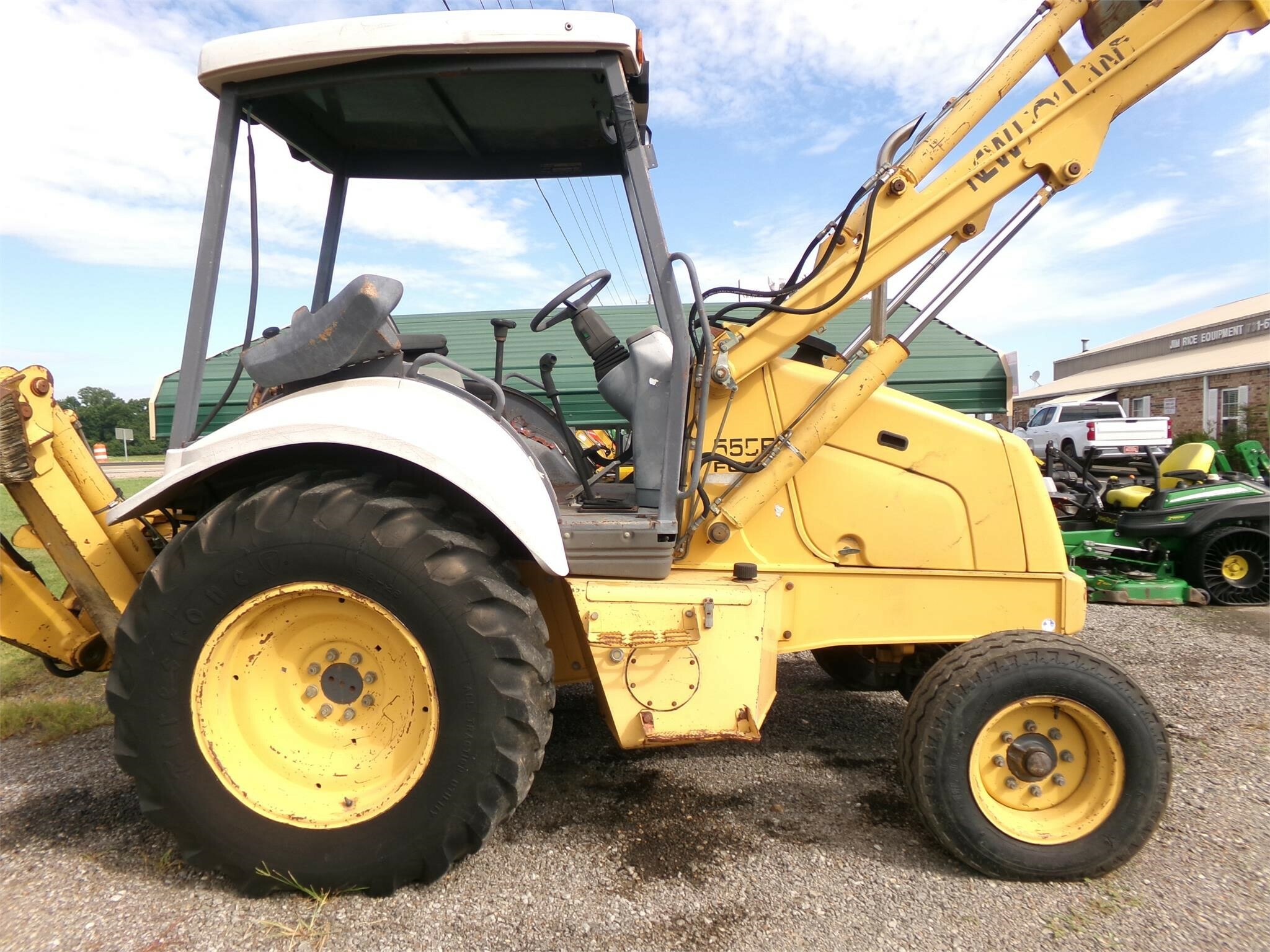 1998 New Holland 555E Backhoe 18,500 Machinery Pete