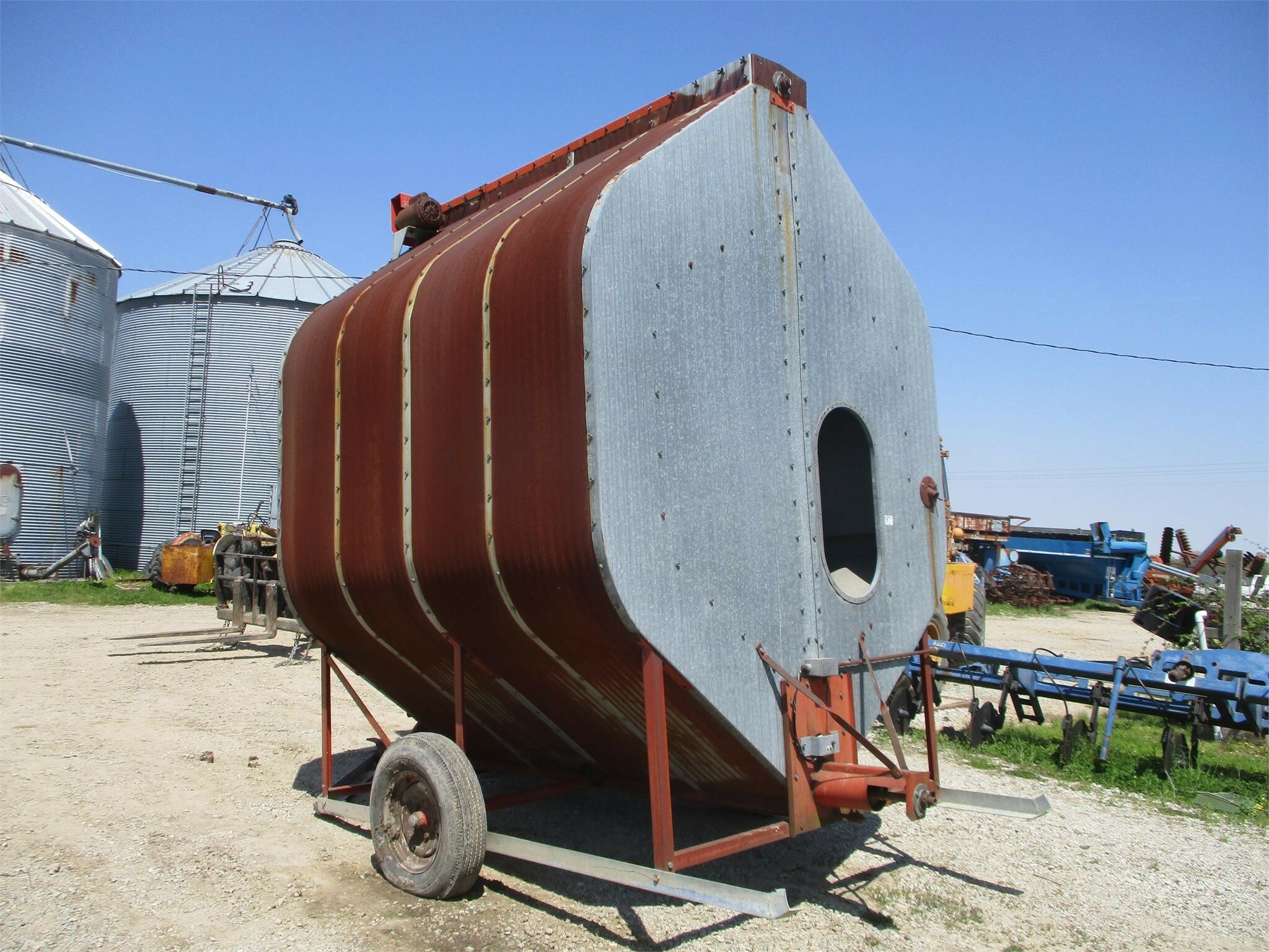  Behlen HA260 Grain Dryer