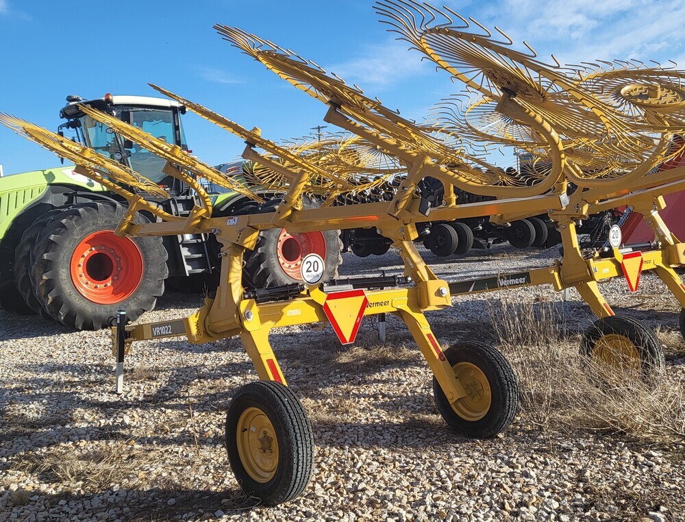 2022 Vermeer VR1022 Rake
