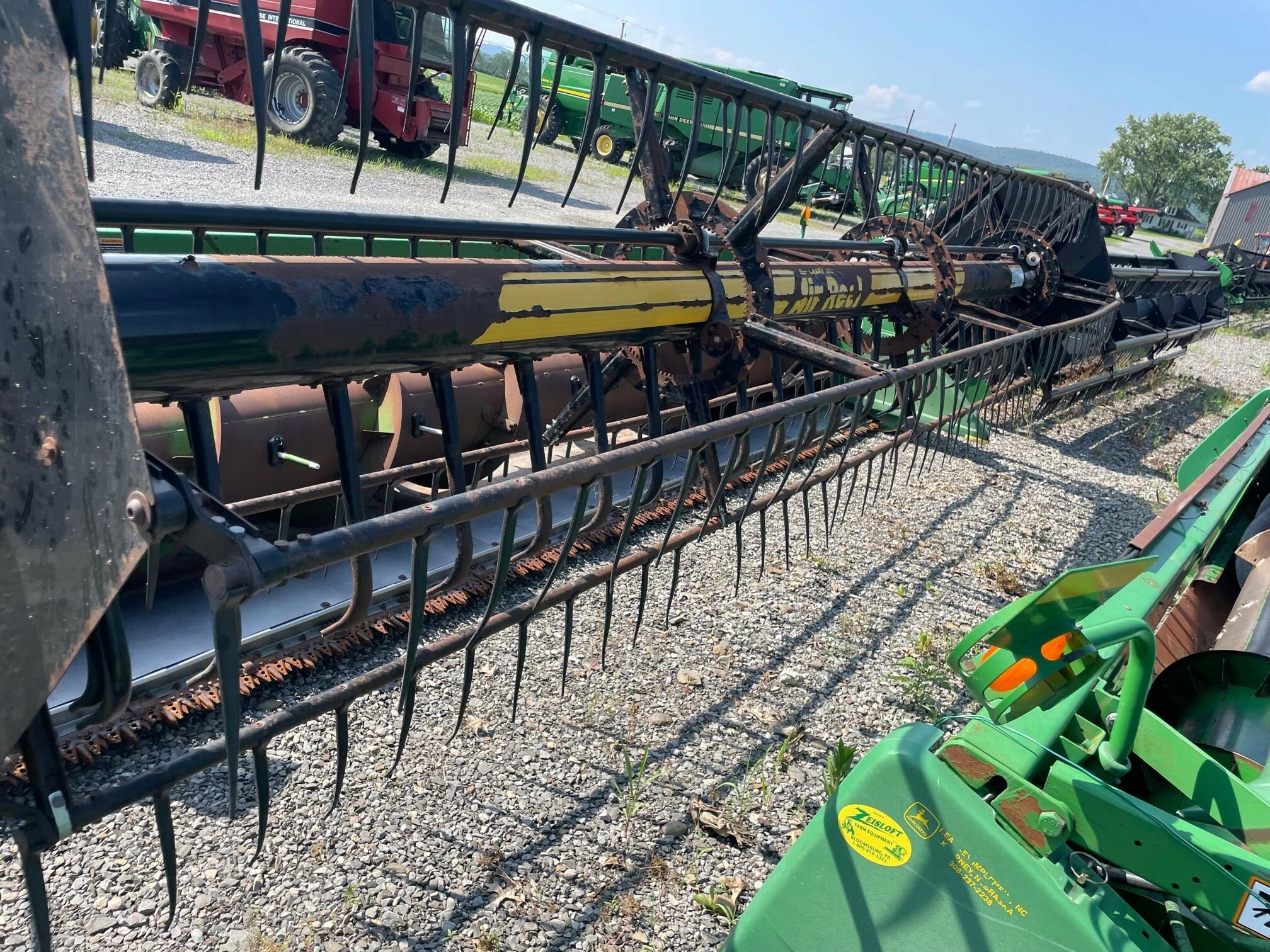 2005 John Deere 620F Platform