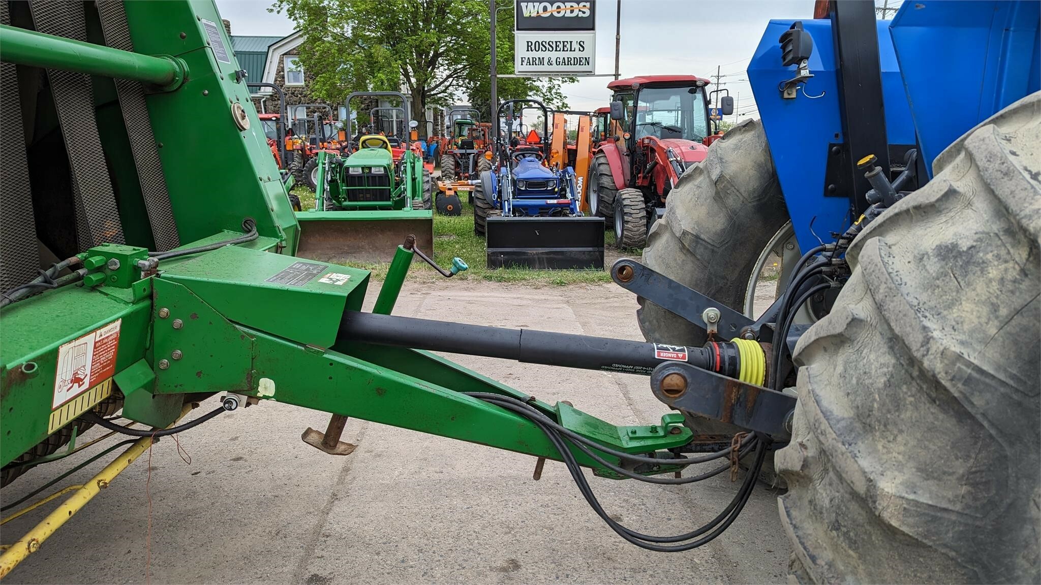 John Deere 375 Round Baler 6,500 Machinery Pete