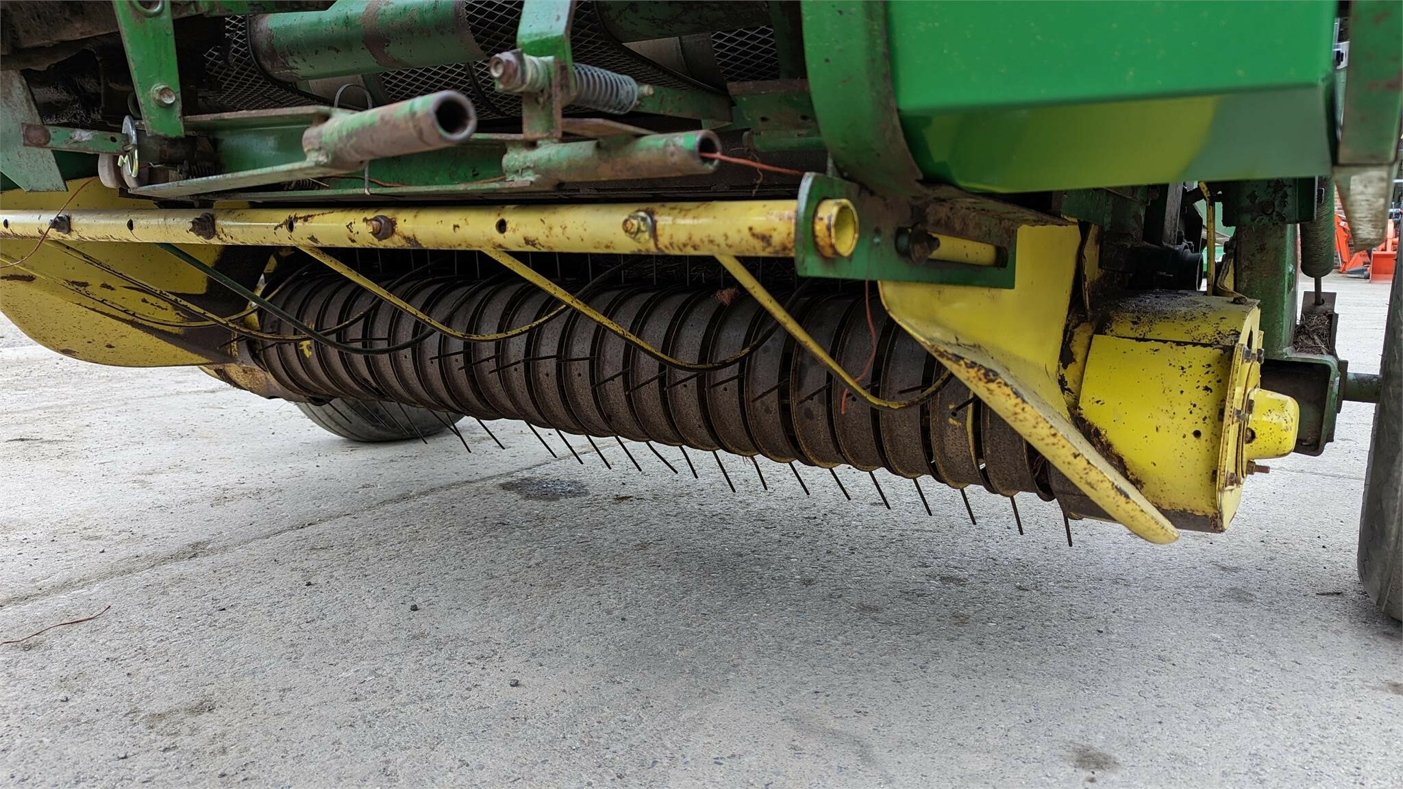 John Deere 375 Round Baler 6,500 Machinery Pete