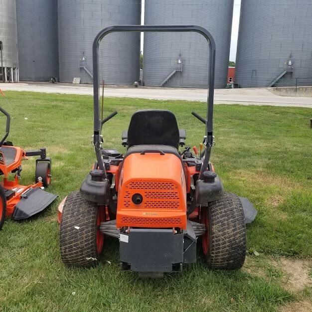 2019 Kubota ZD1211L Lawn Mower