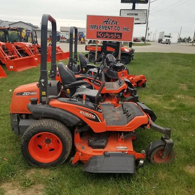 2019 Kubota ZD1211L Lawn Mower