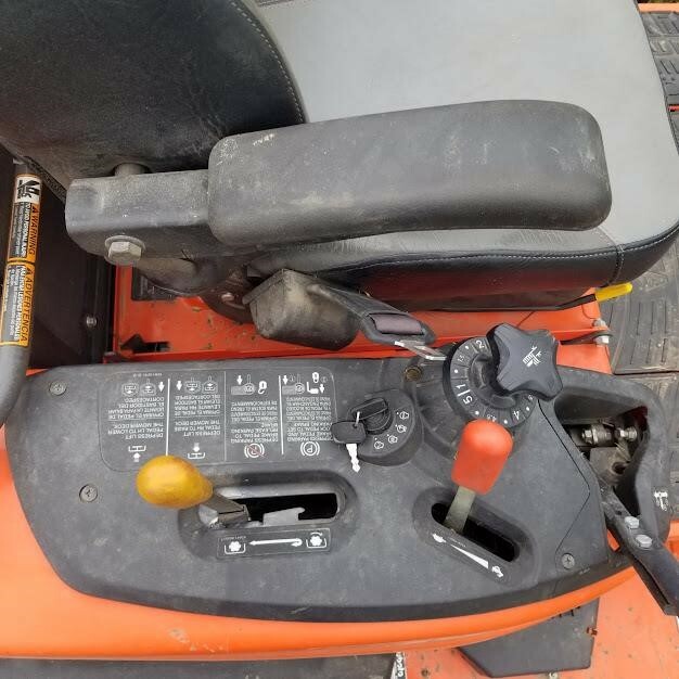 2019 Kubota ZD1211L Lawn Mower