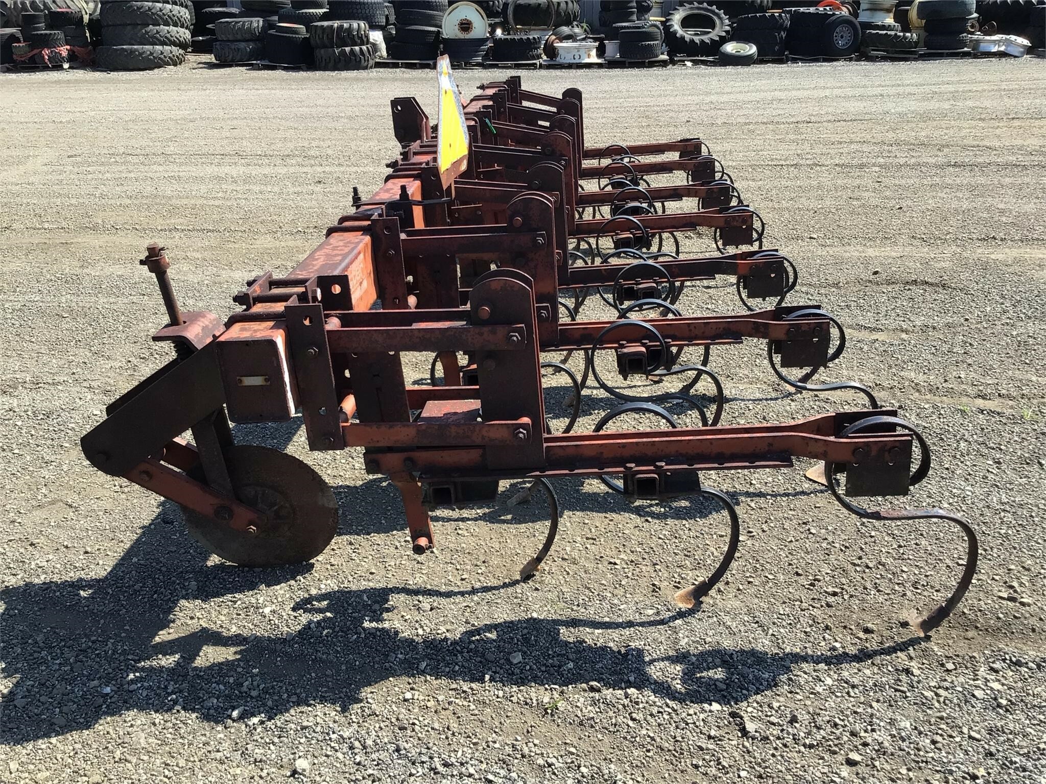  Yetter 4063 In-Line Ripper