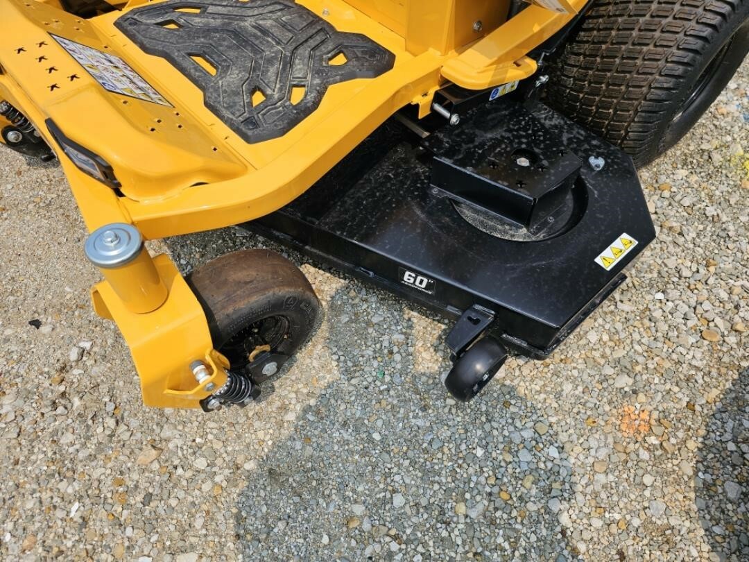 2023 Cub Cadet ULTIMA ZT3 60 Lawn Mower