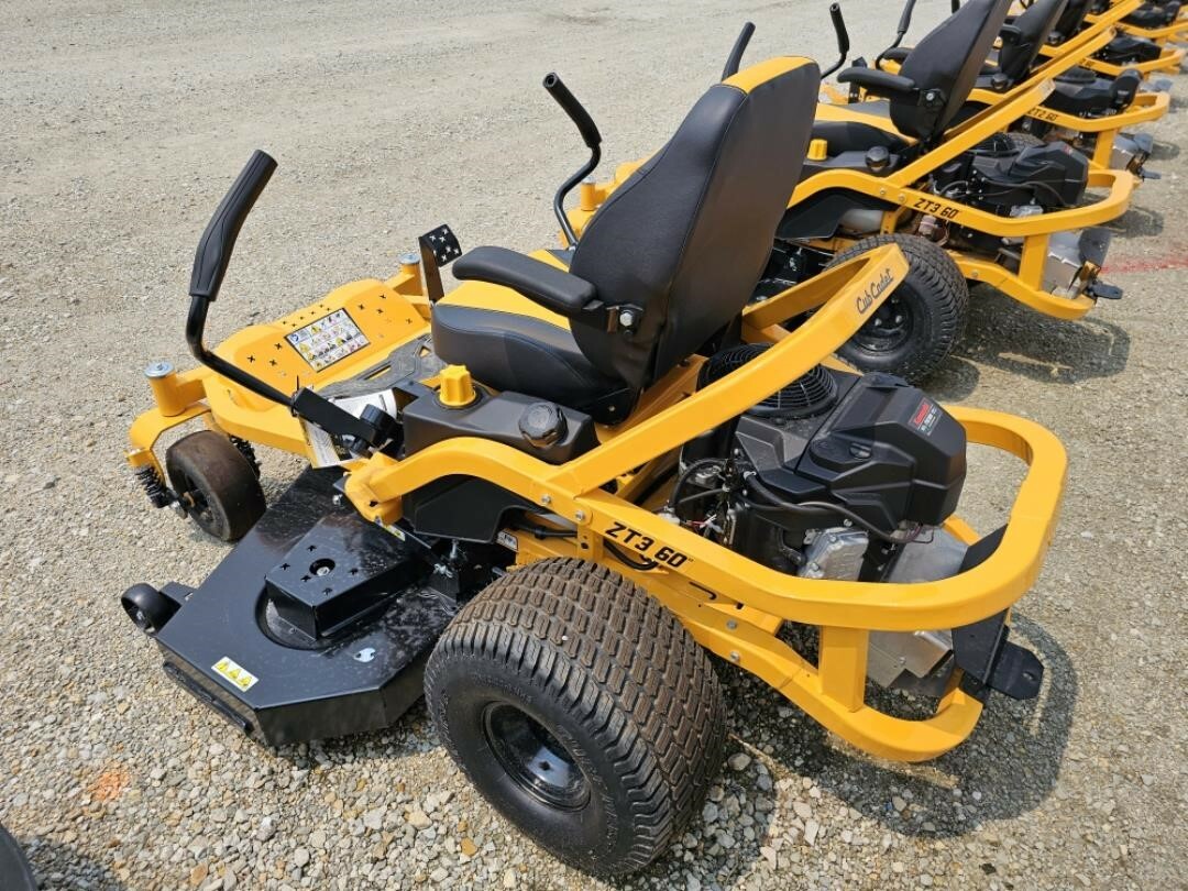 2023 Cub Cadet ULTIMA ZT3 60 Lawn Mower