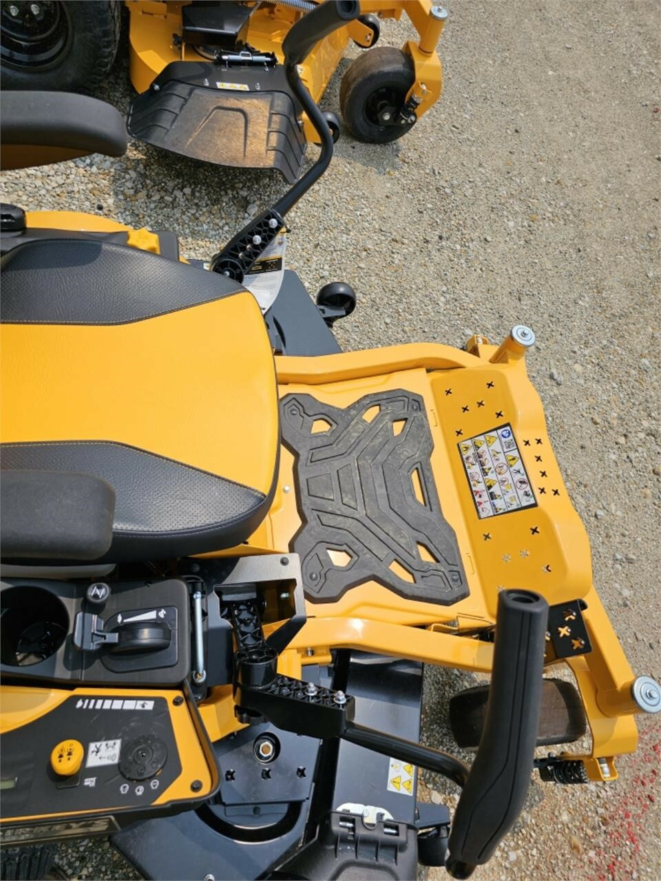 2023 Cub Cadet ULTIMA ZT3 60 Lawn Mower