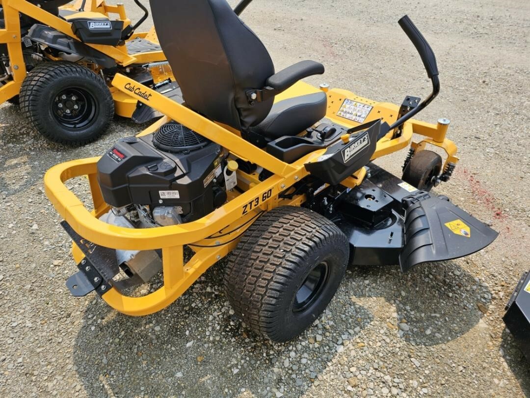 2023 Cub Cadet ULTIMA ZT3 60 Lawn Mower
