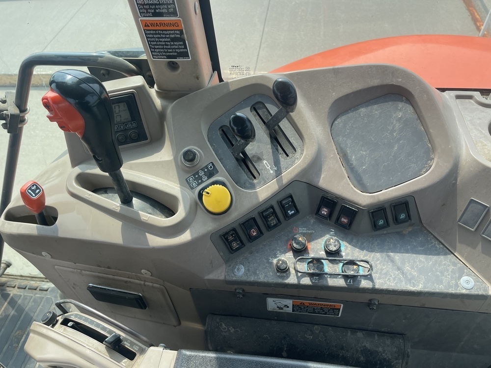 2012 Kubota M135GX Tractor 71,000 Machinery Pete