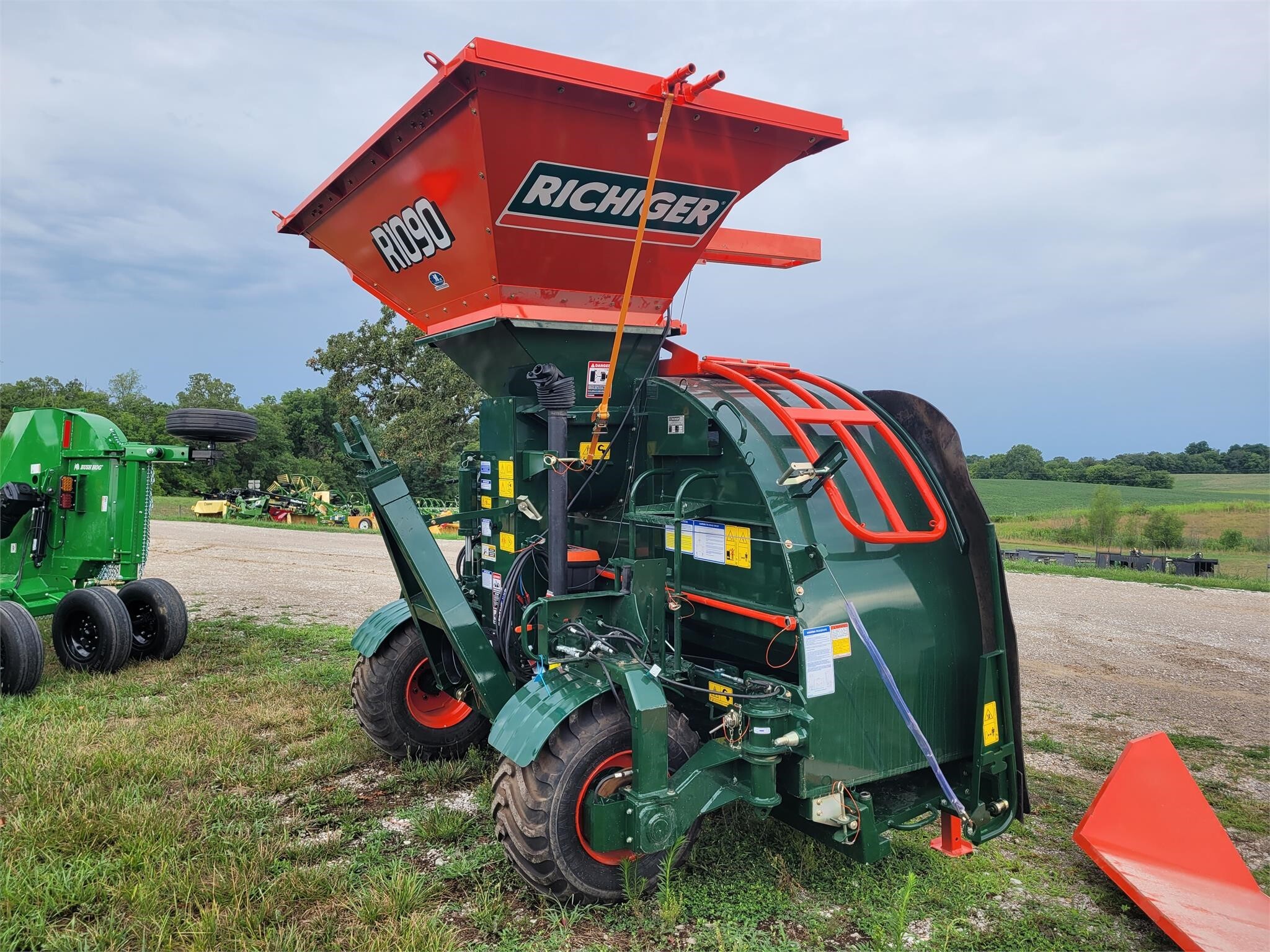 2026 Richiger R1090 Grain Bagger