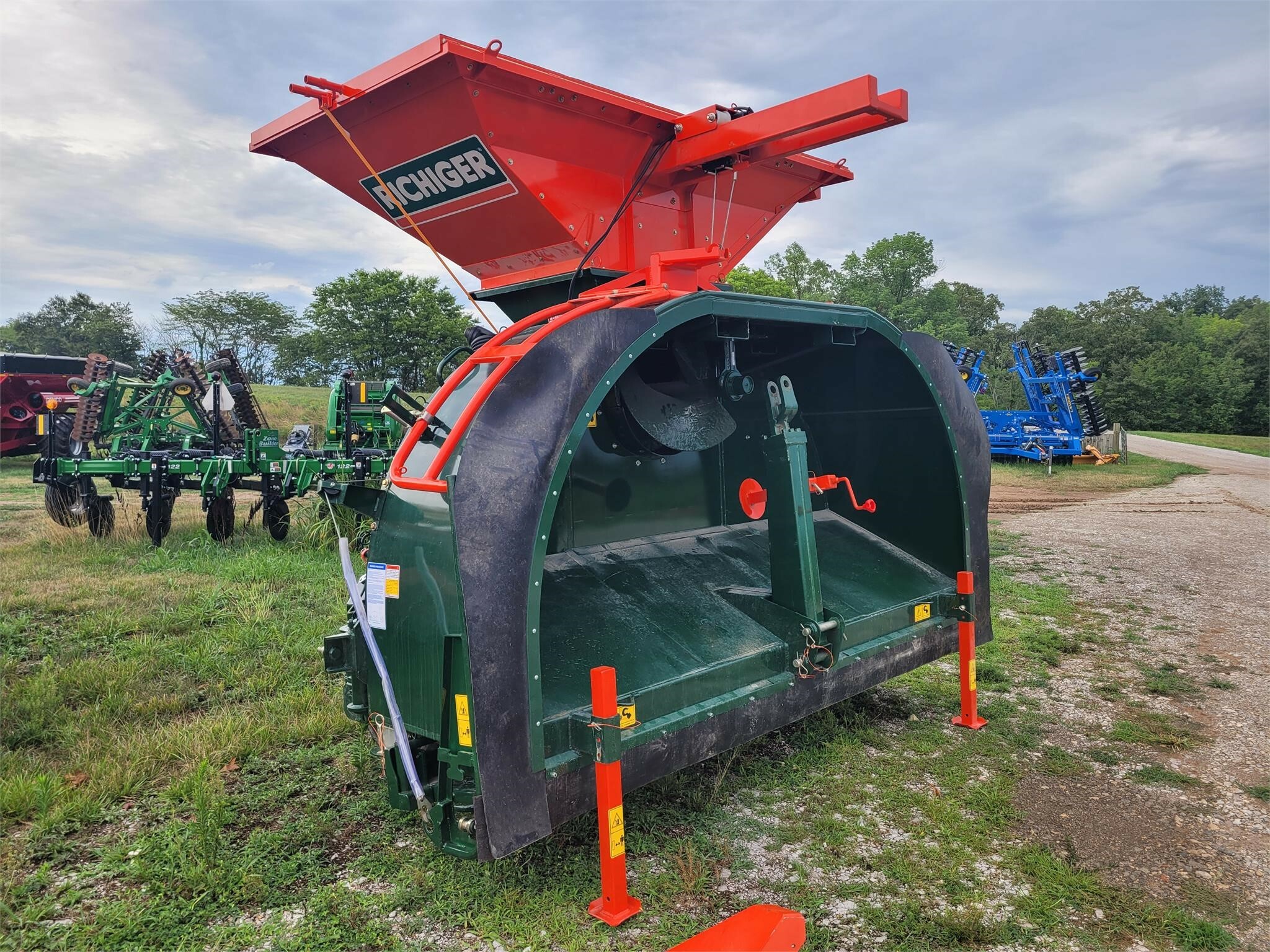 2026 Richiger R1090 Grain Bagger