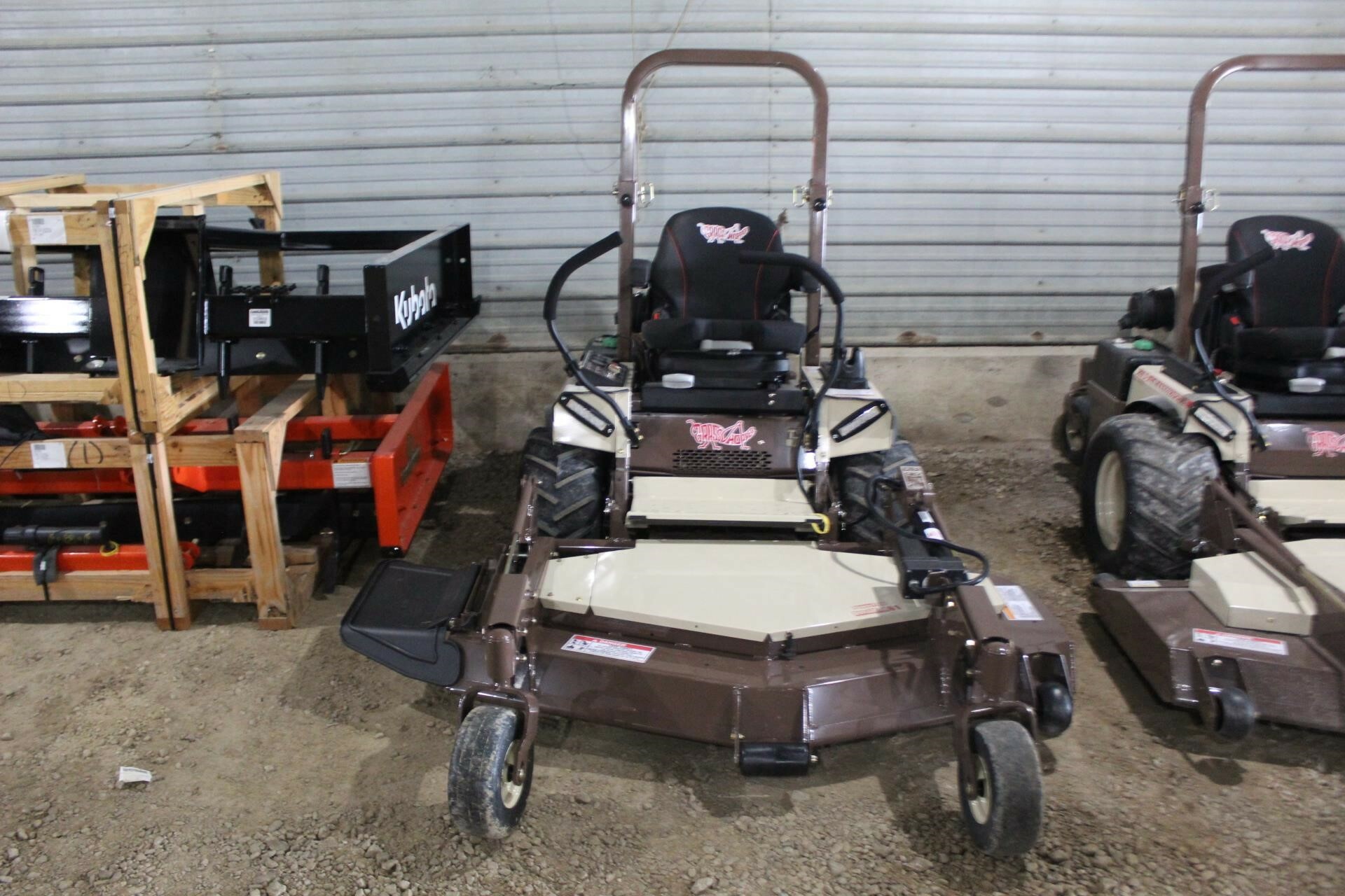 2023 725DT Lawn Mower Call Machinery Pete