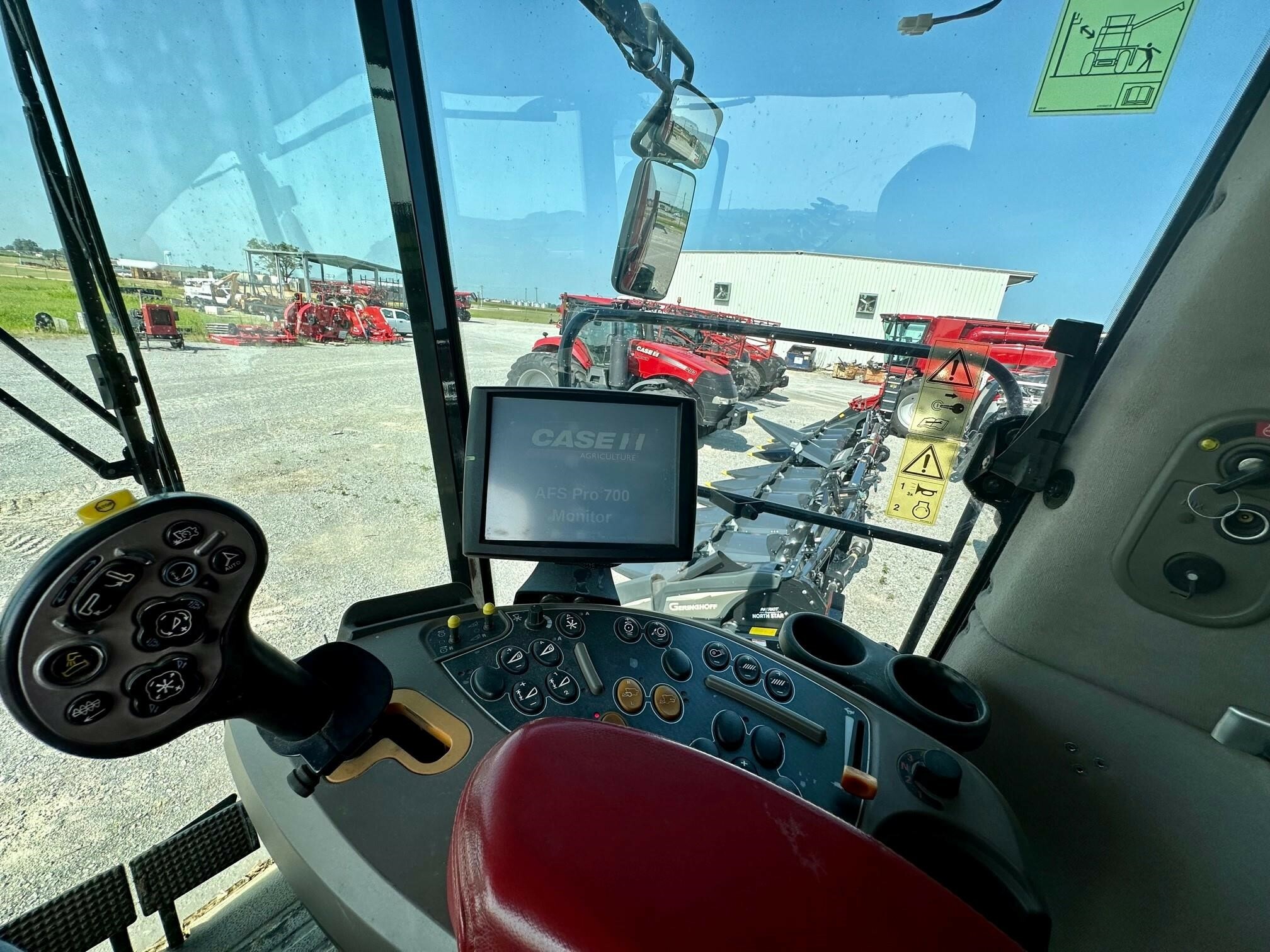 2014 Case IH 8230 Combine