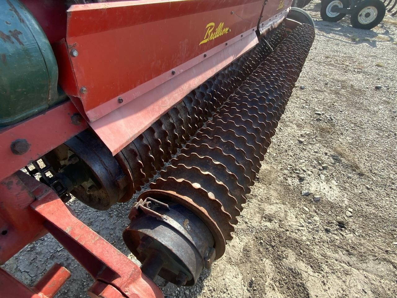  Brillion SST1201 Drill