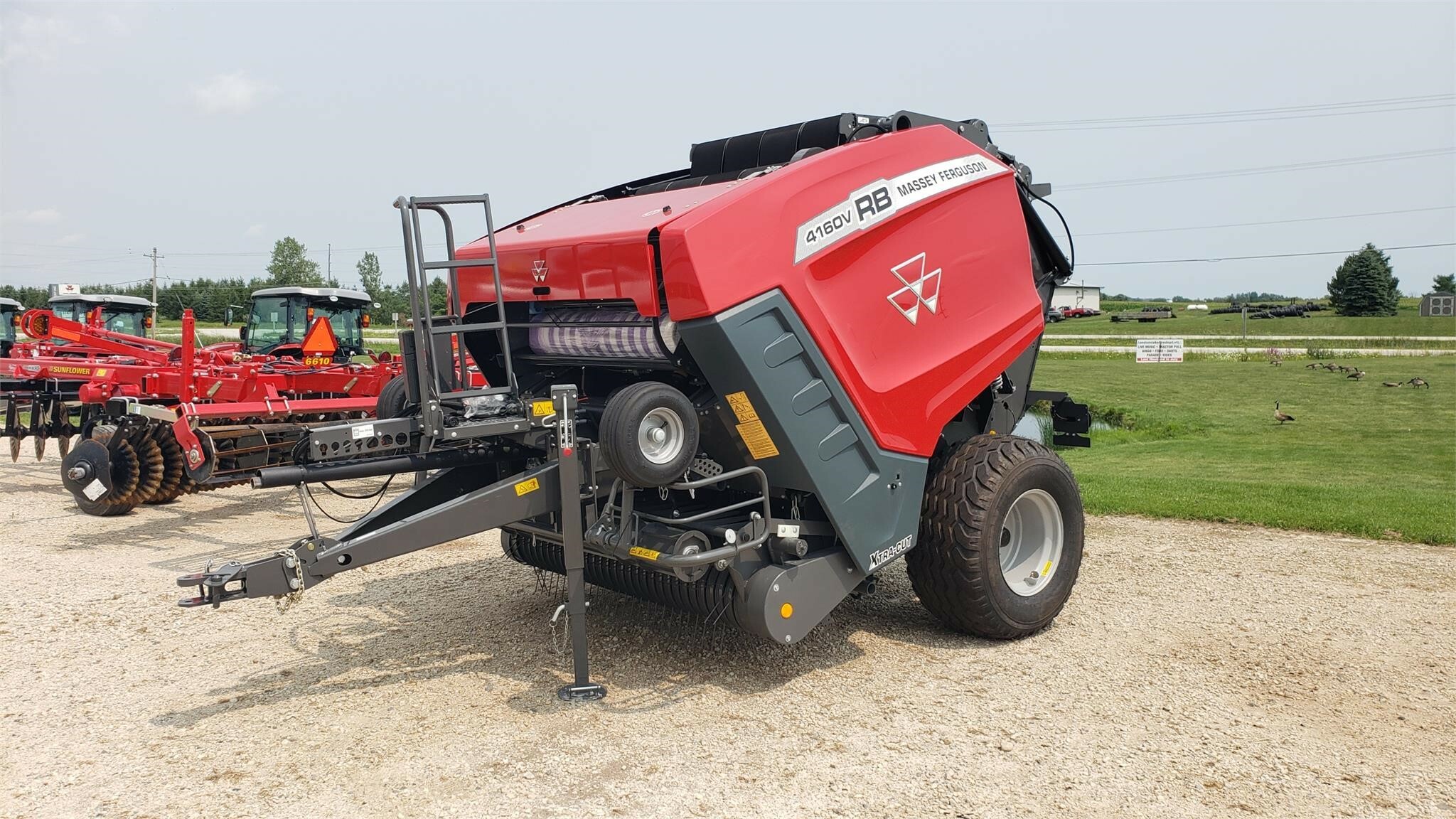  Massey Ferguson RB4160V Round Baler