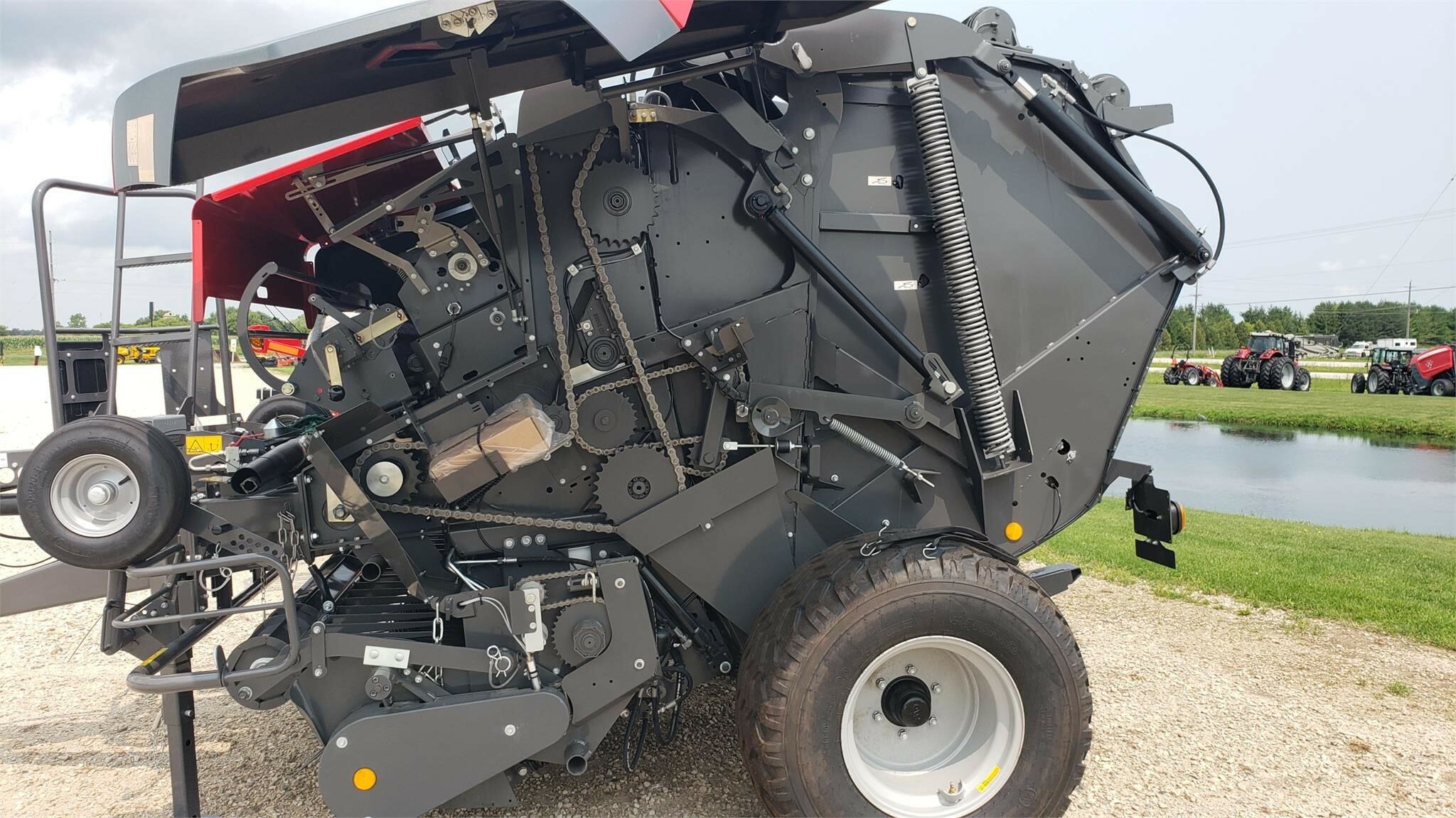  Massey Ferguson RB4160V Round Baler