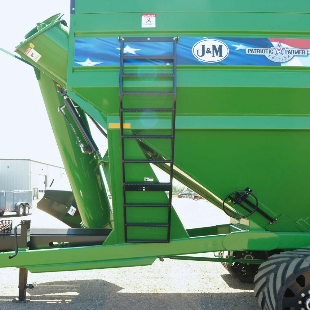 2026 J&M 1412-20T Grain Cart
