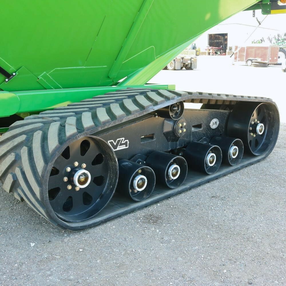 2026 J&M 1412-20T Grain Cart