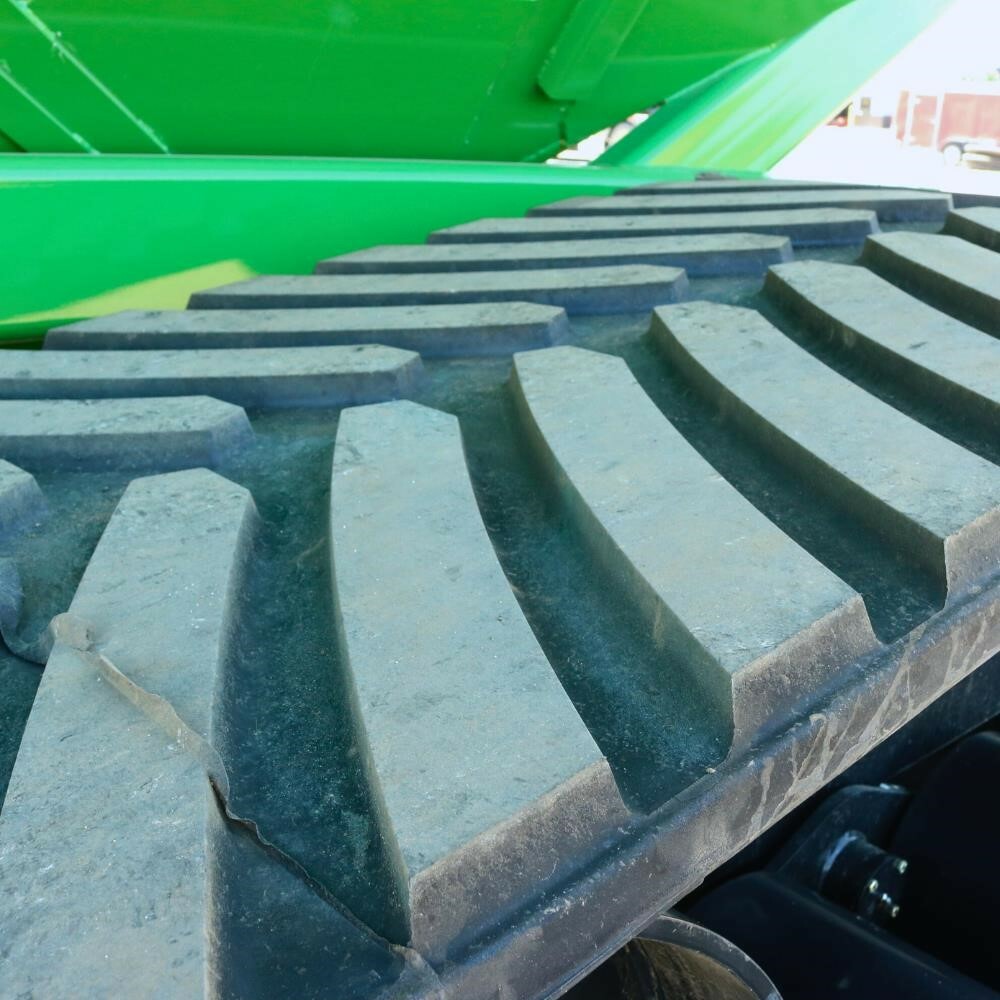 2026 J&M 1412-20T Grain Cart