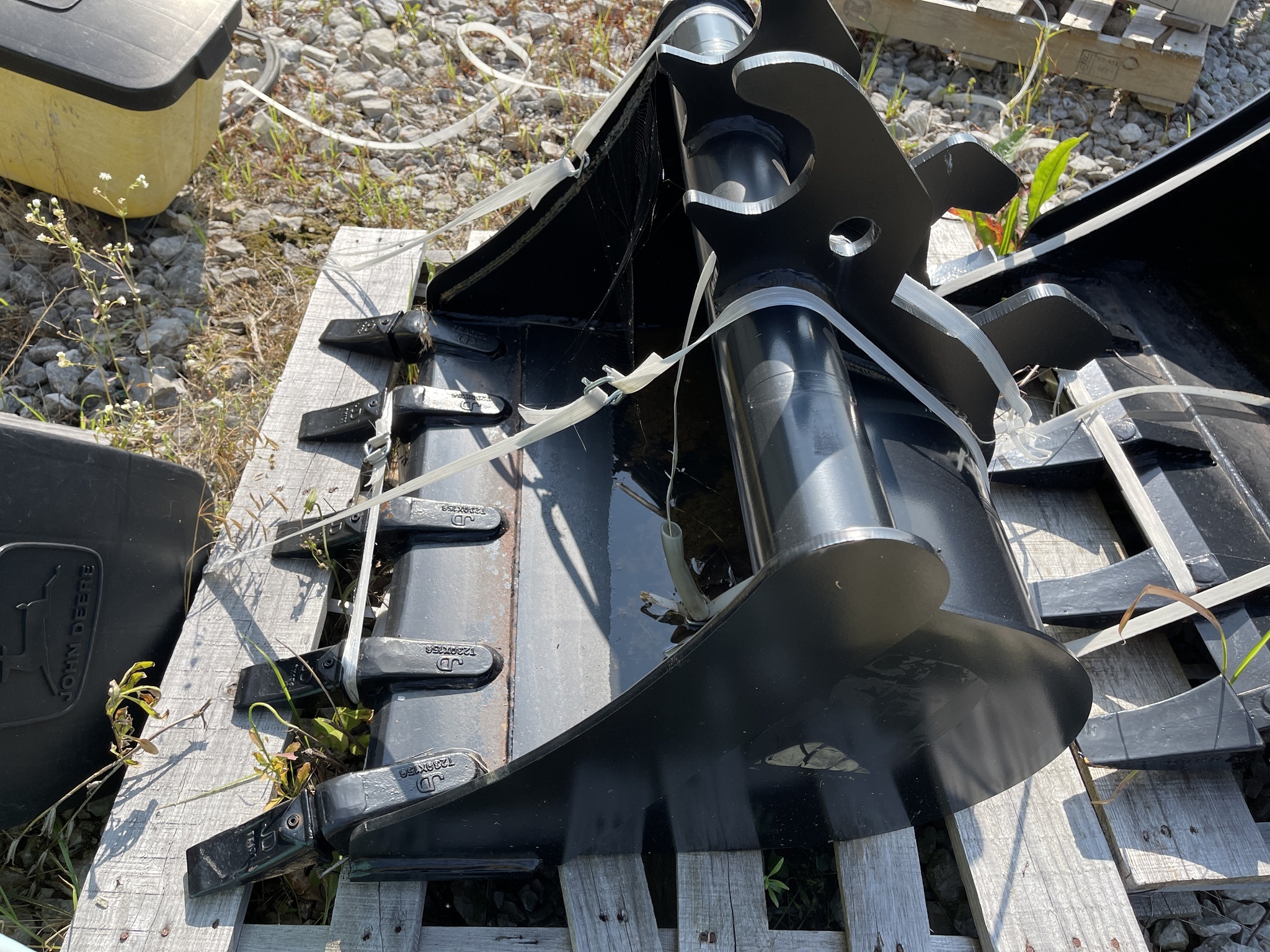 2021 John Deere BYT10968 Loader and Skid Steer Attachment