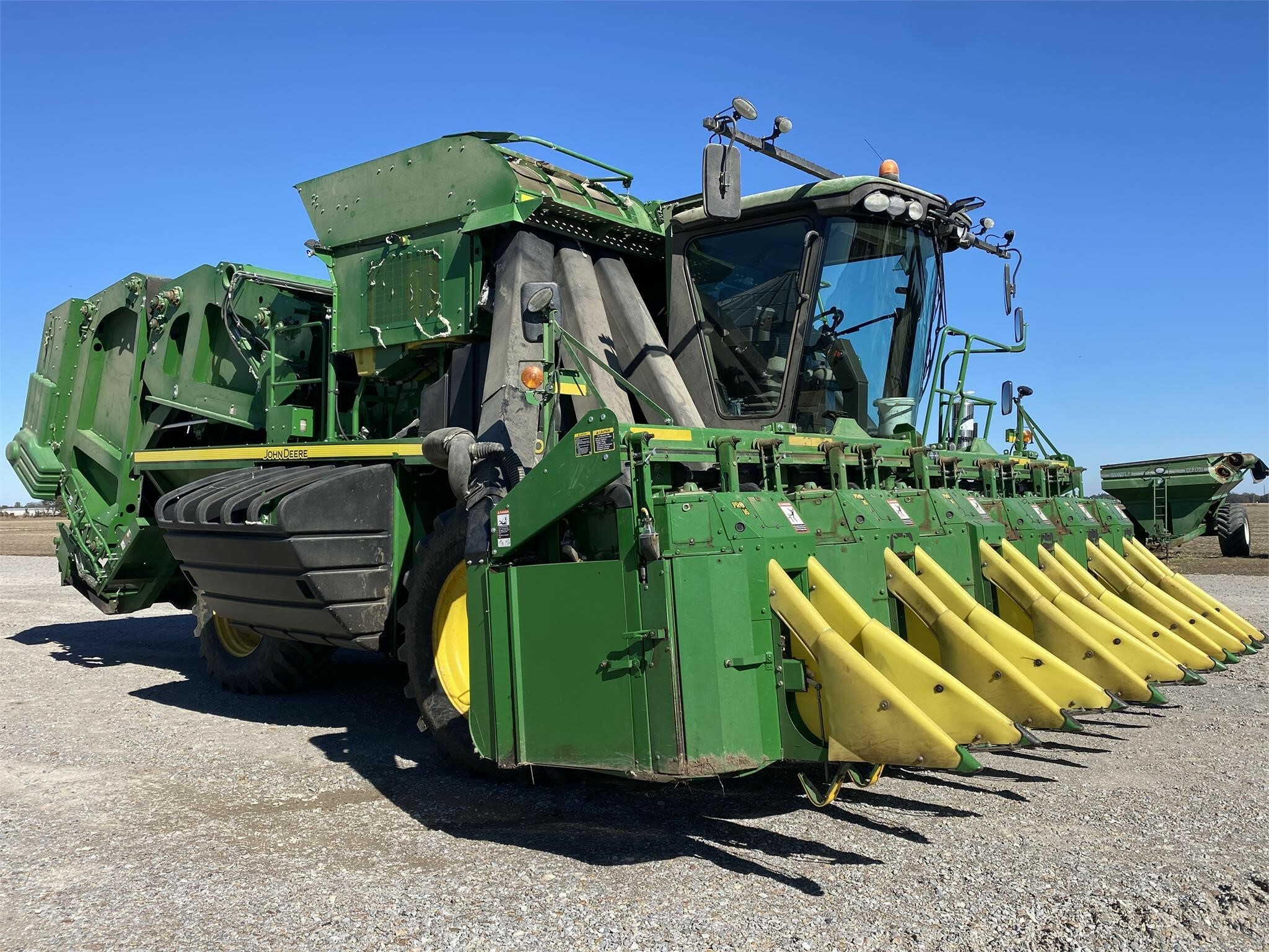 2018 John Deere CP690 Cotton Equipment