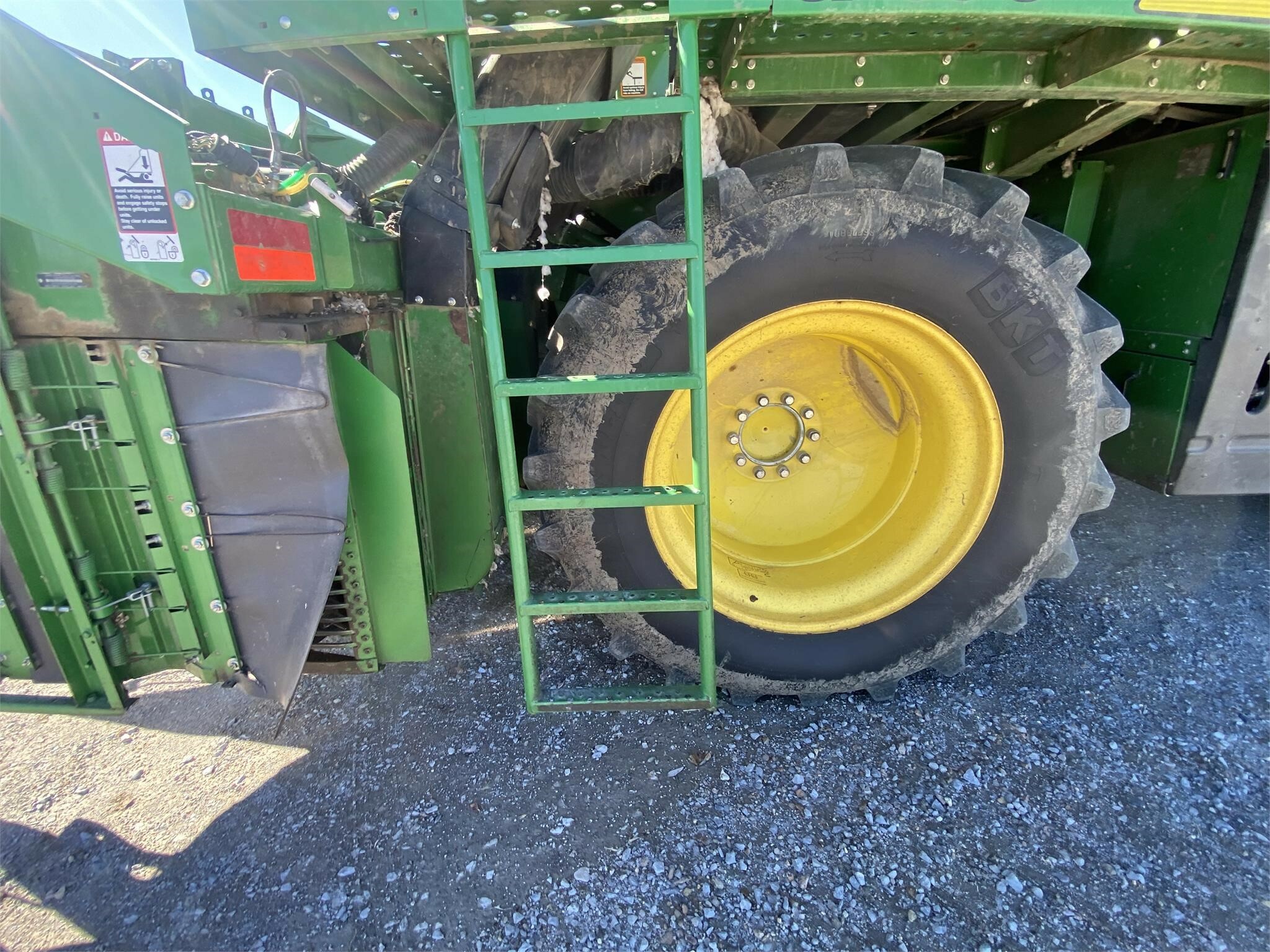 2018 John Deere CP690 Cotton Equipment