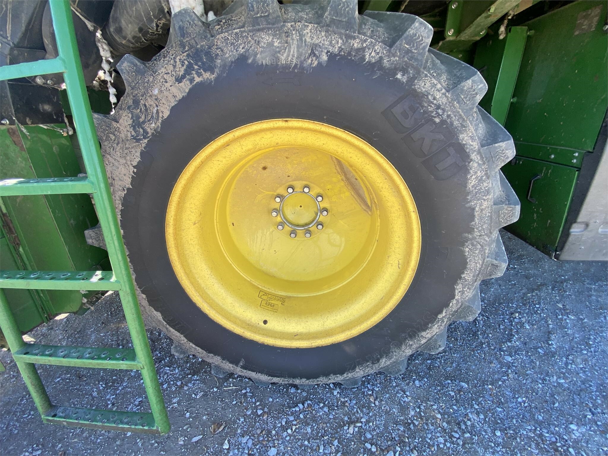 2018 John Deere CP690 Cotton Equipment